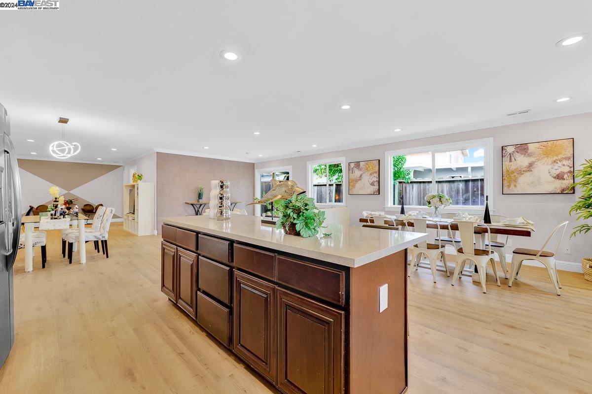 36731 Ruschin Dr
