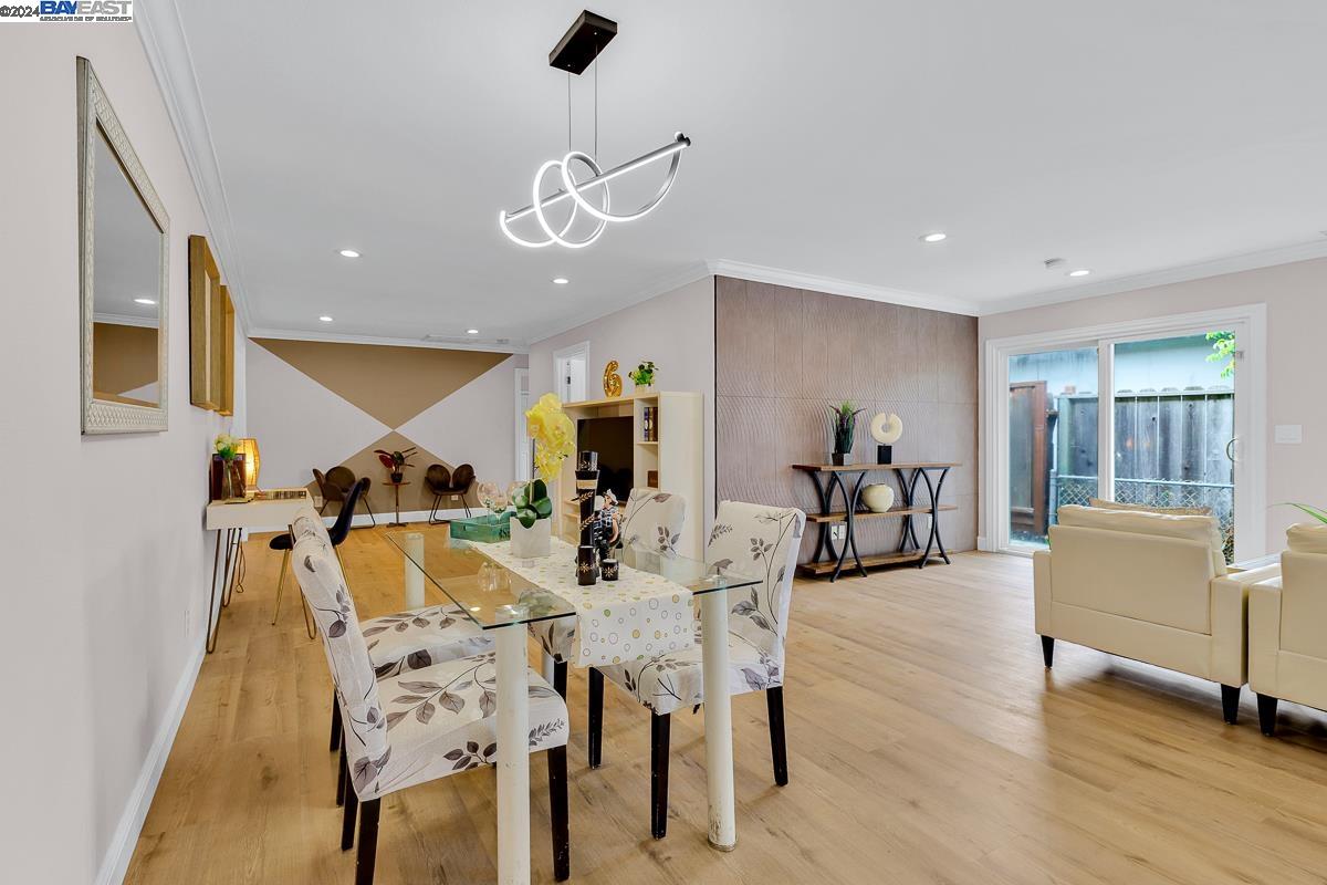 36731 Ruschin Dr
