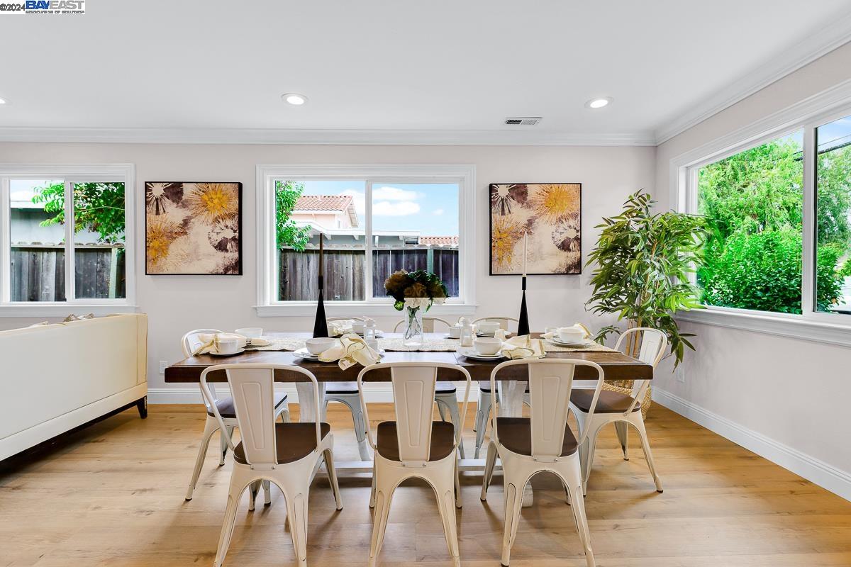 36731 Ruschin Dr