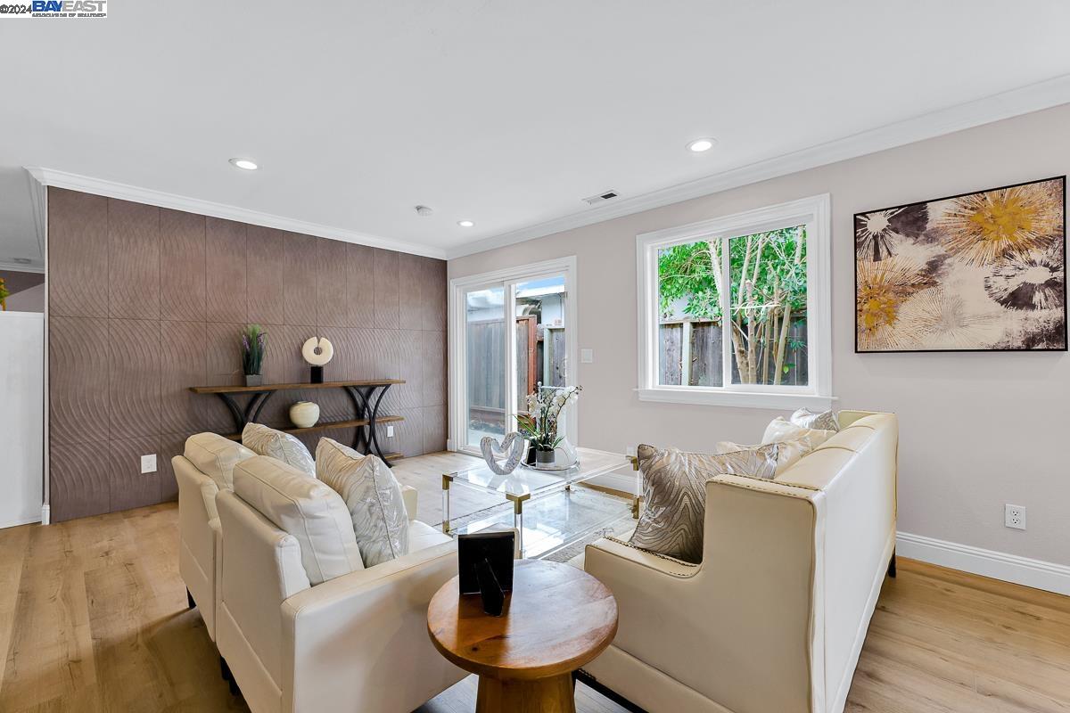 36731 Ruschin Dr