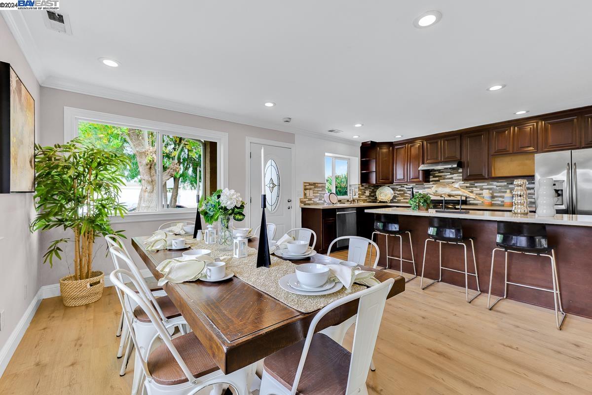 36731 Ruschin Dr