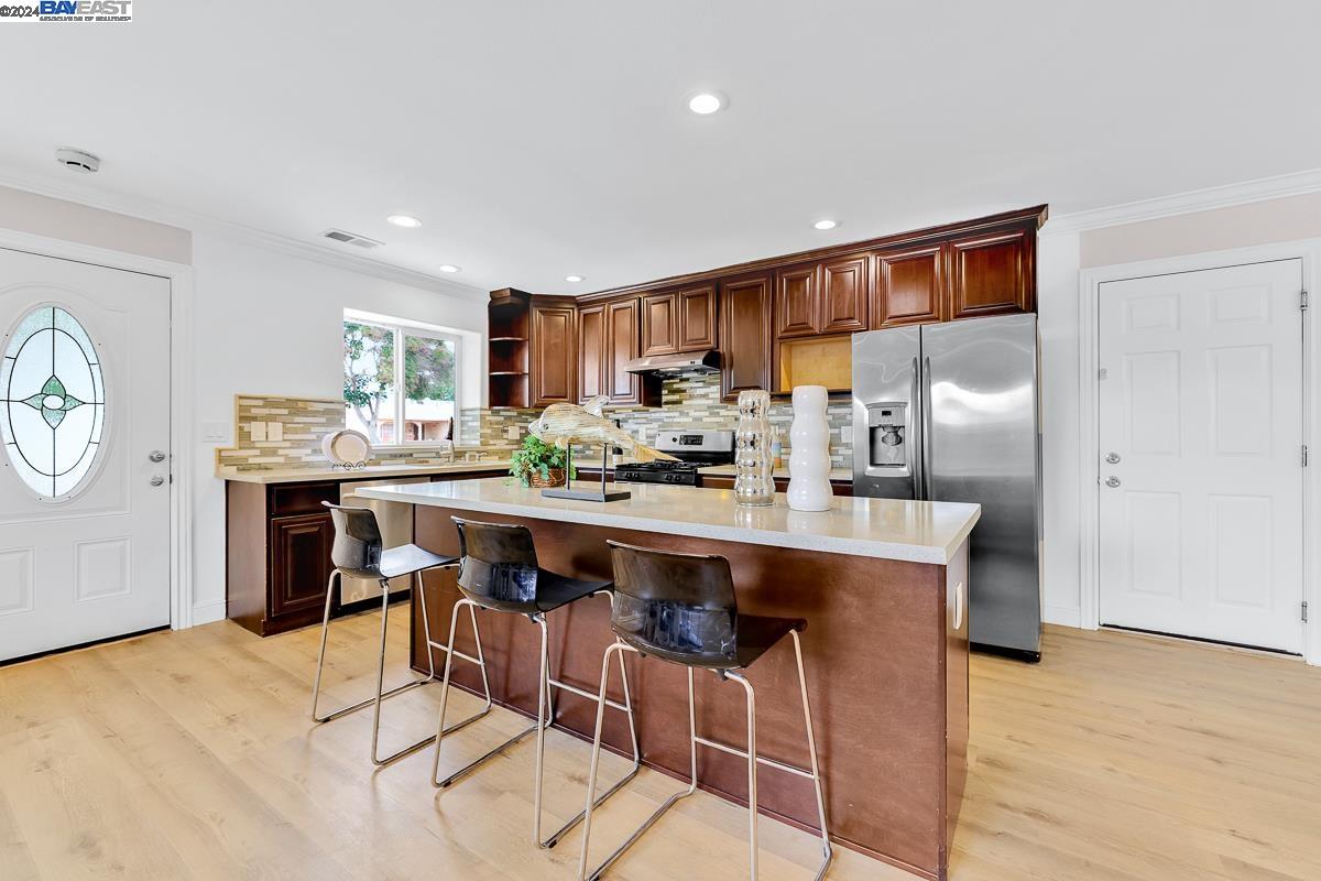 36731 Ruschin Dr