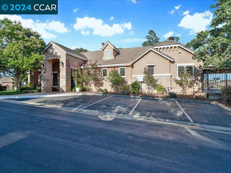 3790 Park Dr