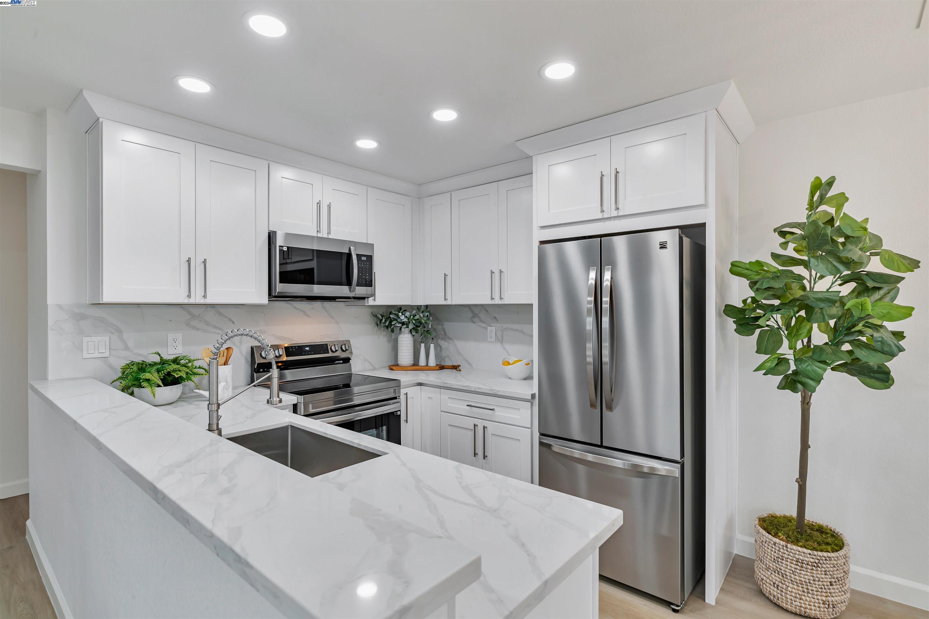 288 Mavis Dr