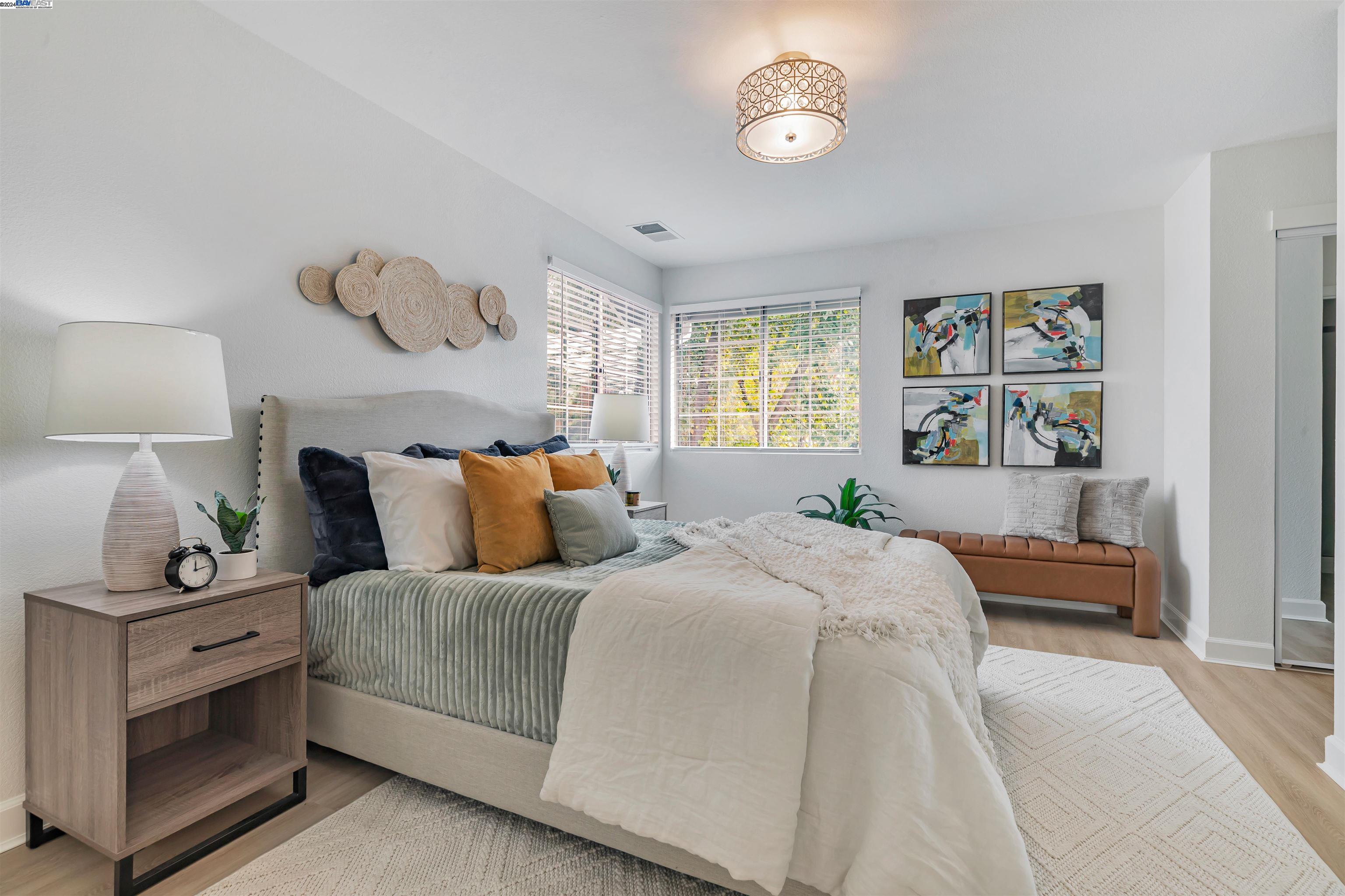 288 Mavis Dr