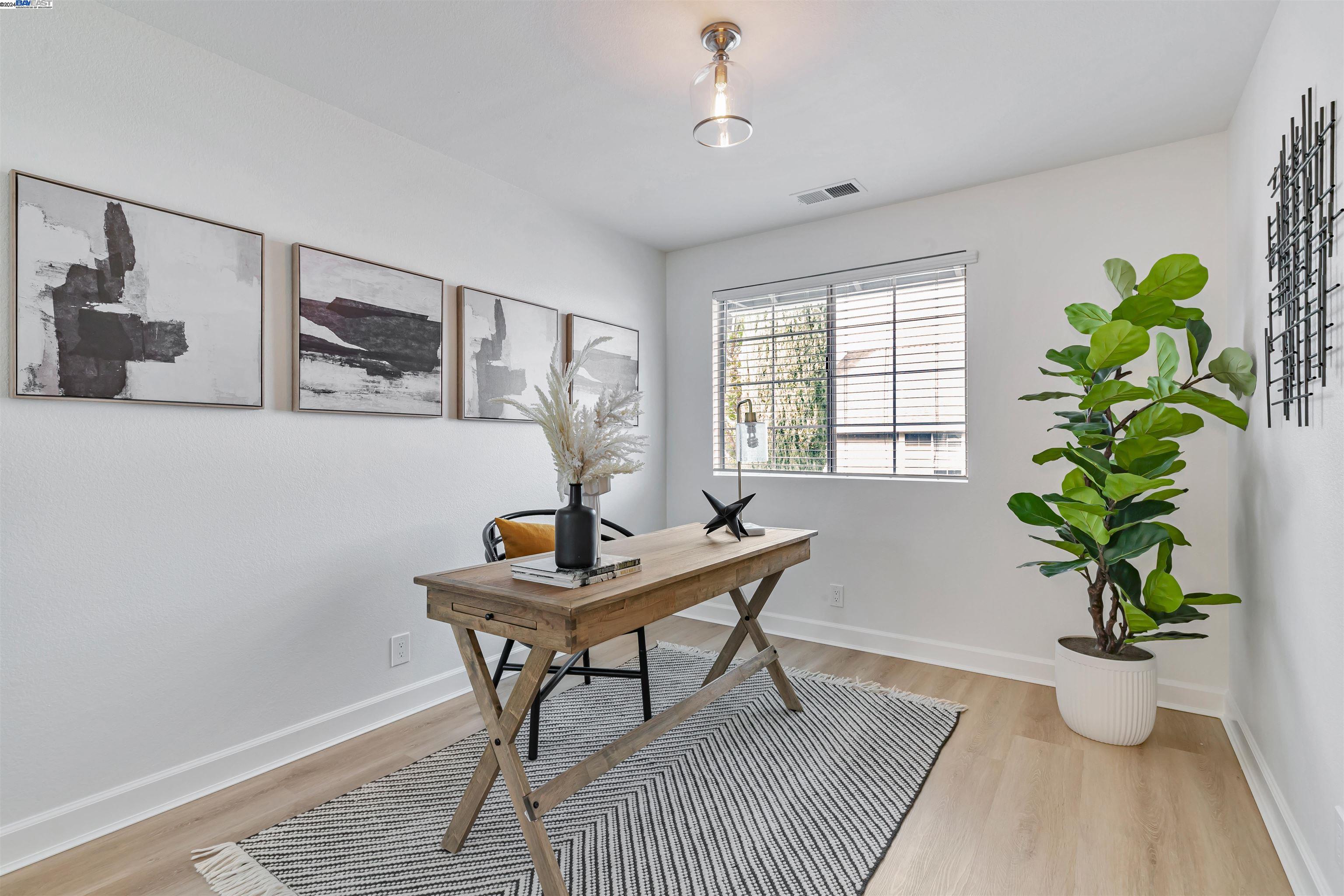 288 Mavis Dr