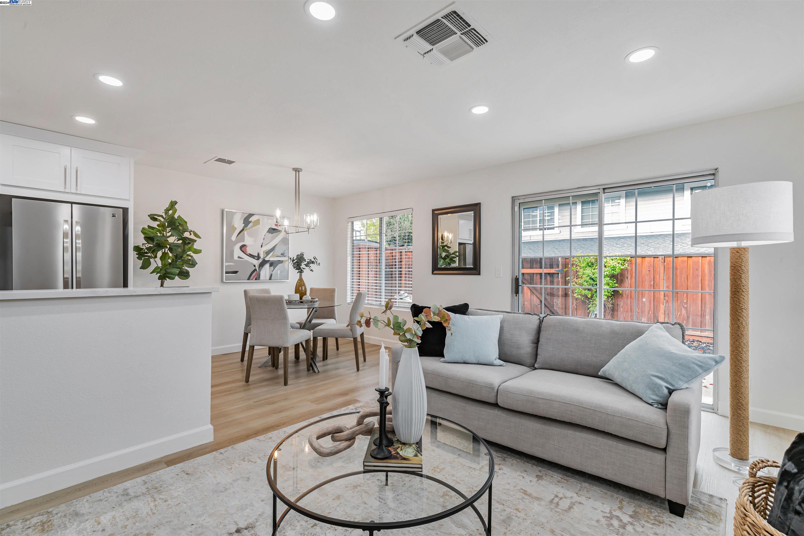 288 Mavis Dr