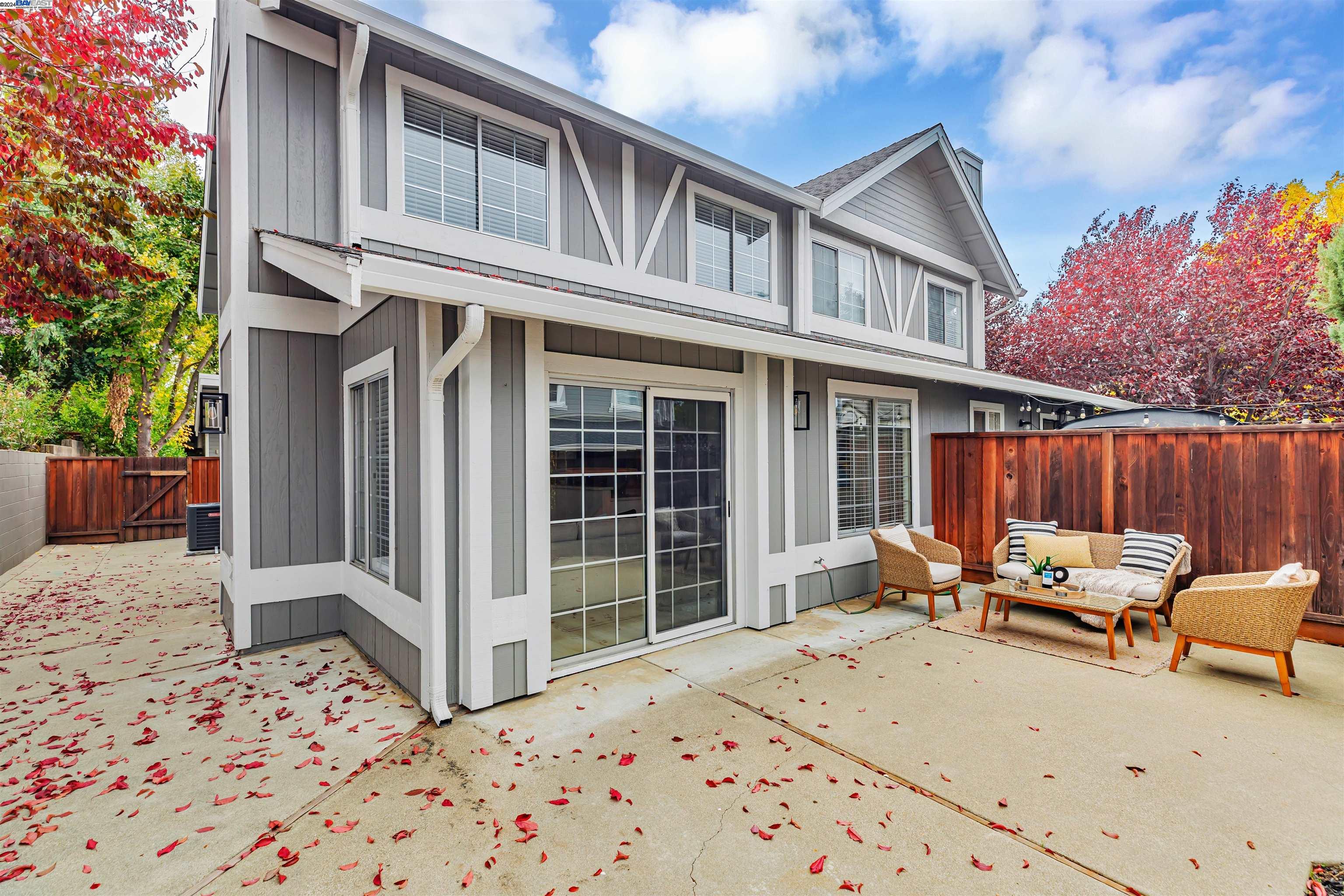 288 Mavis Dr