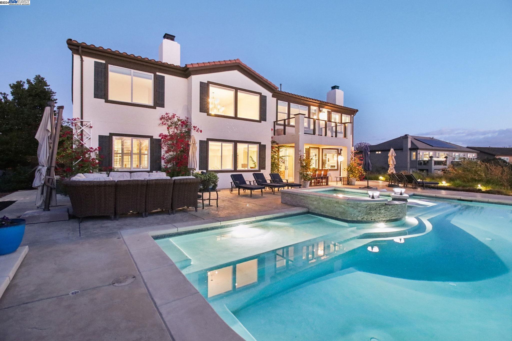 5315 Donald Ridge Ct