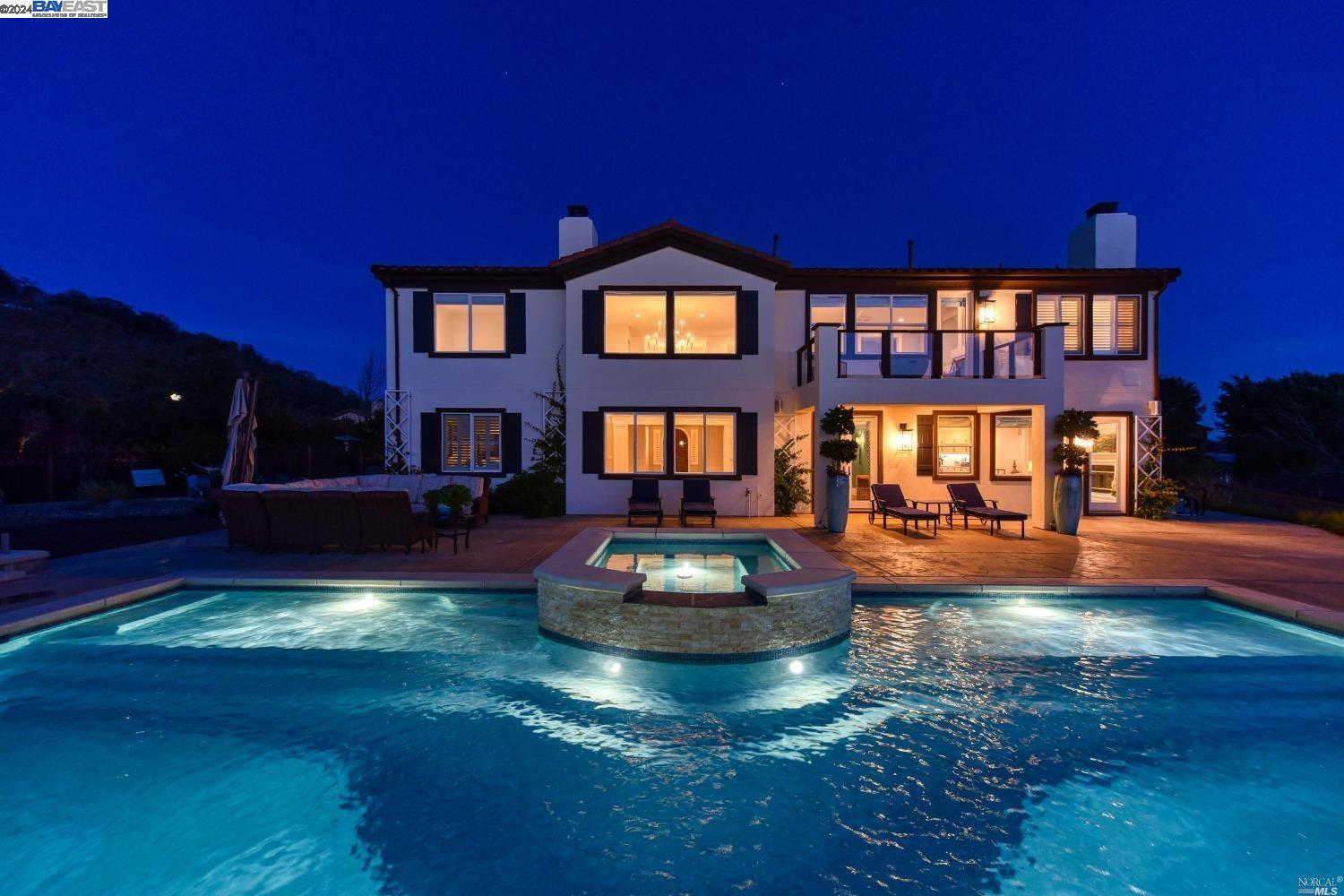 5315 Donald Ridge Ct