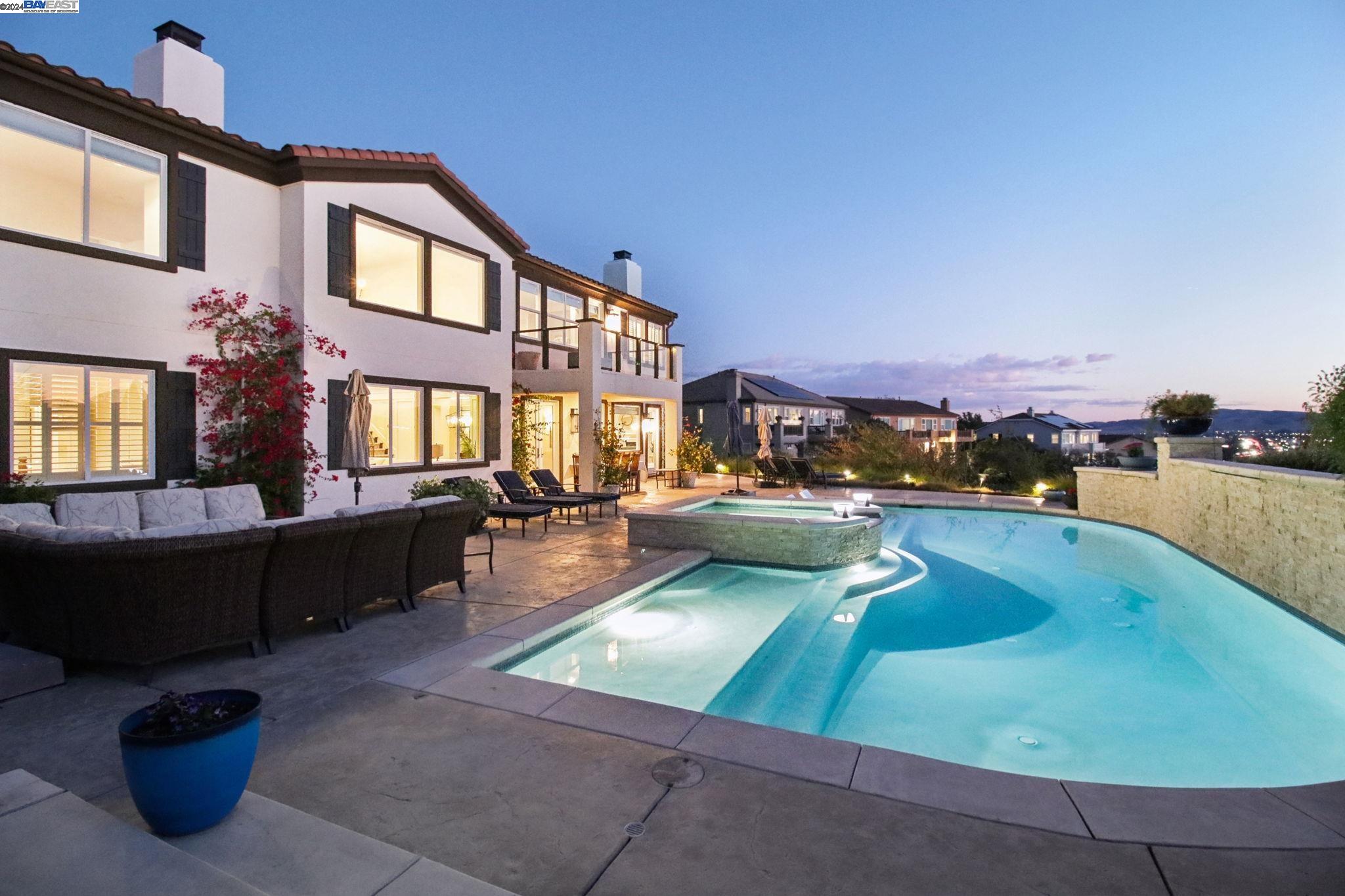 5315 Donald Ridge Ct