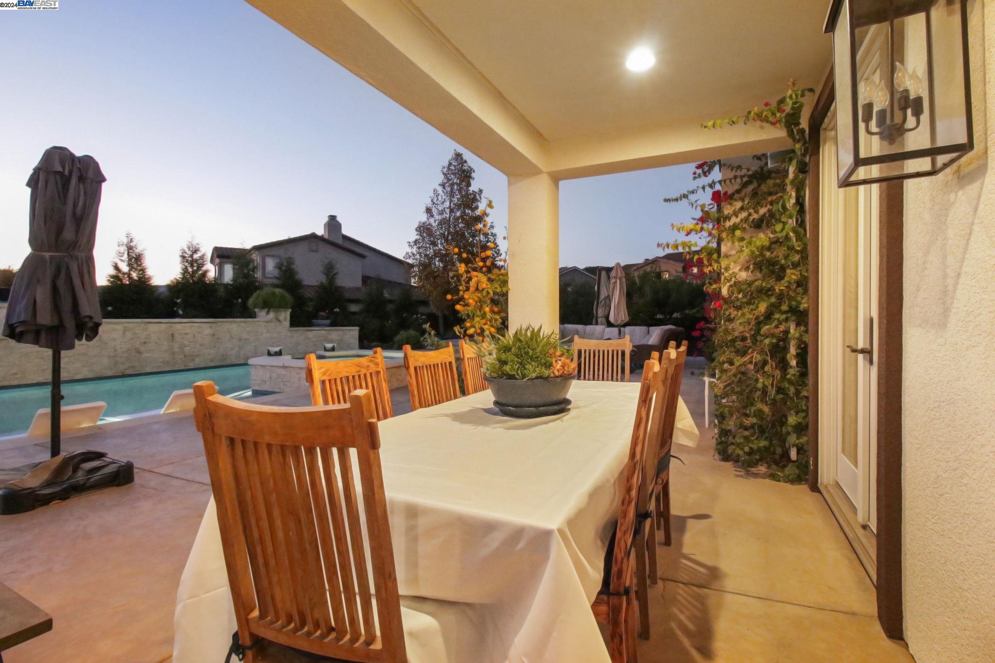 5315 Donald Ridge Ct
