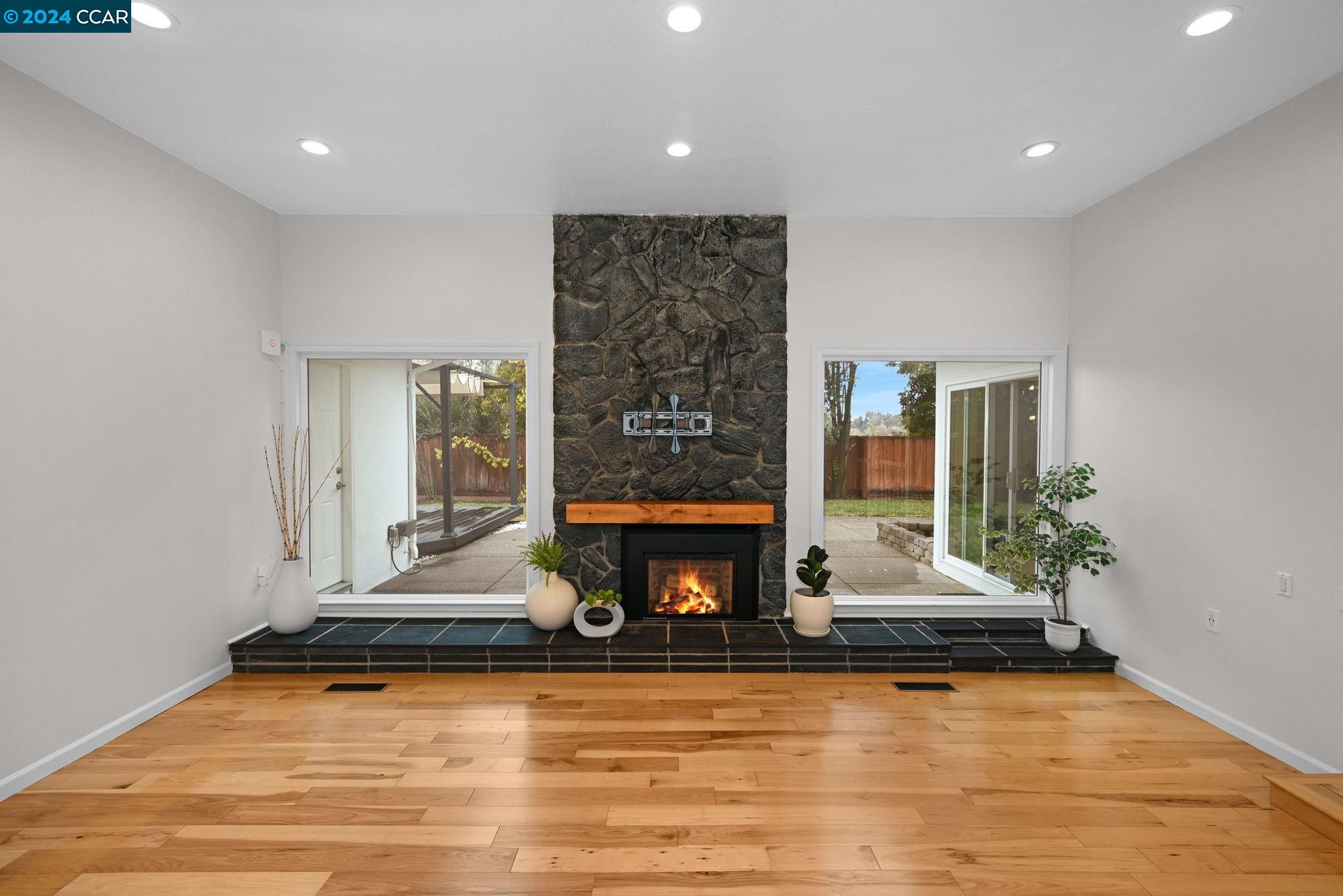 1518 Heather Ln