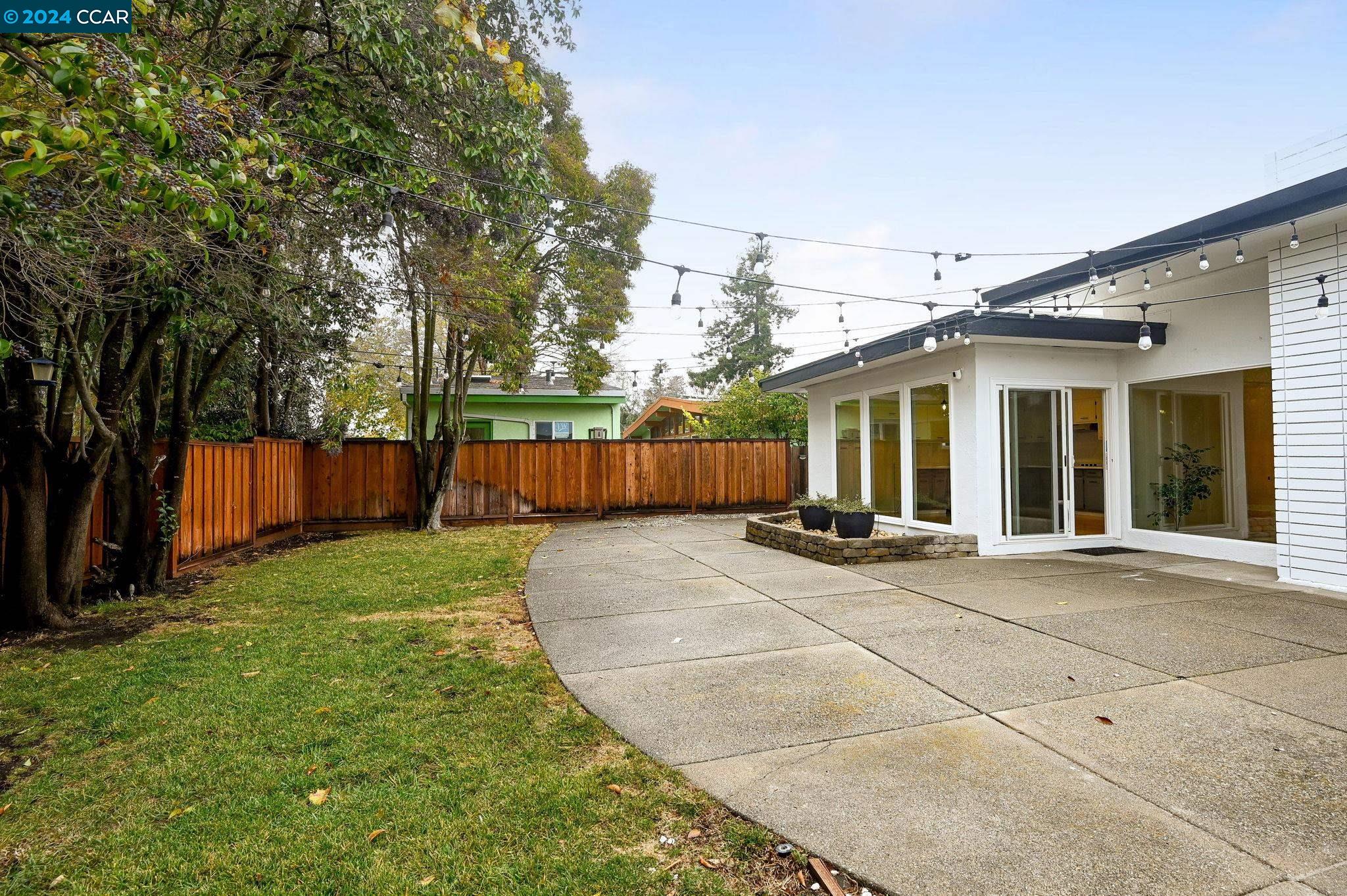1518 Heather Ln