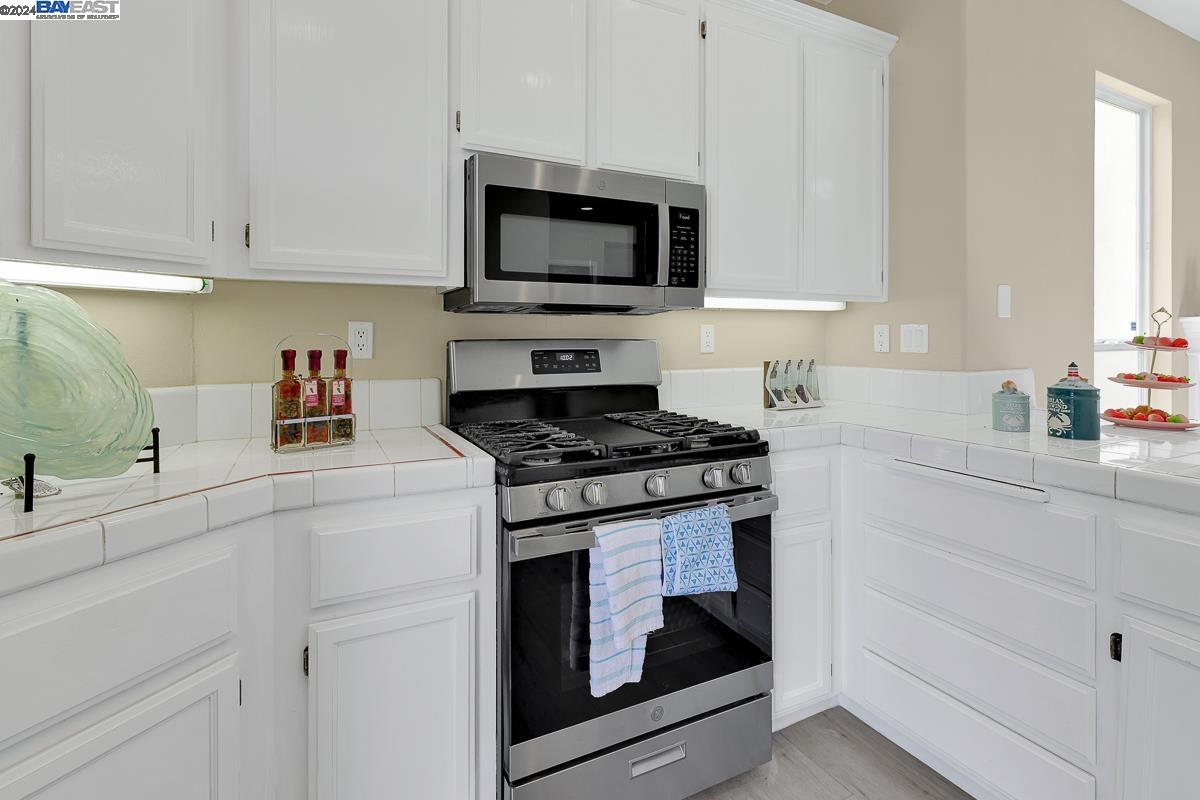 115 Matthew Ct