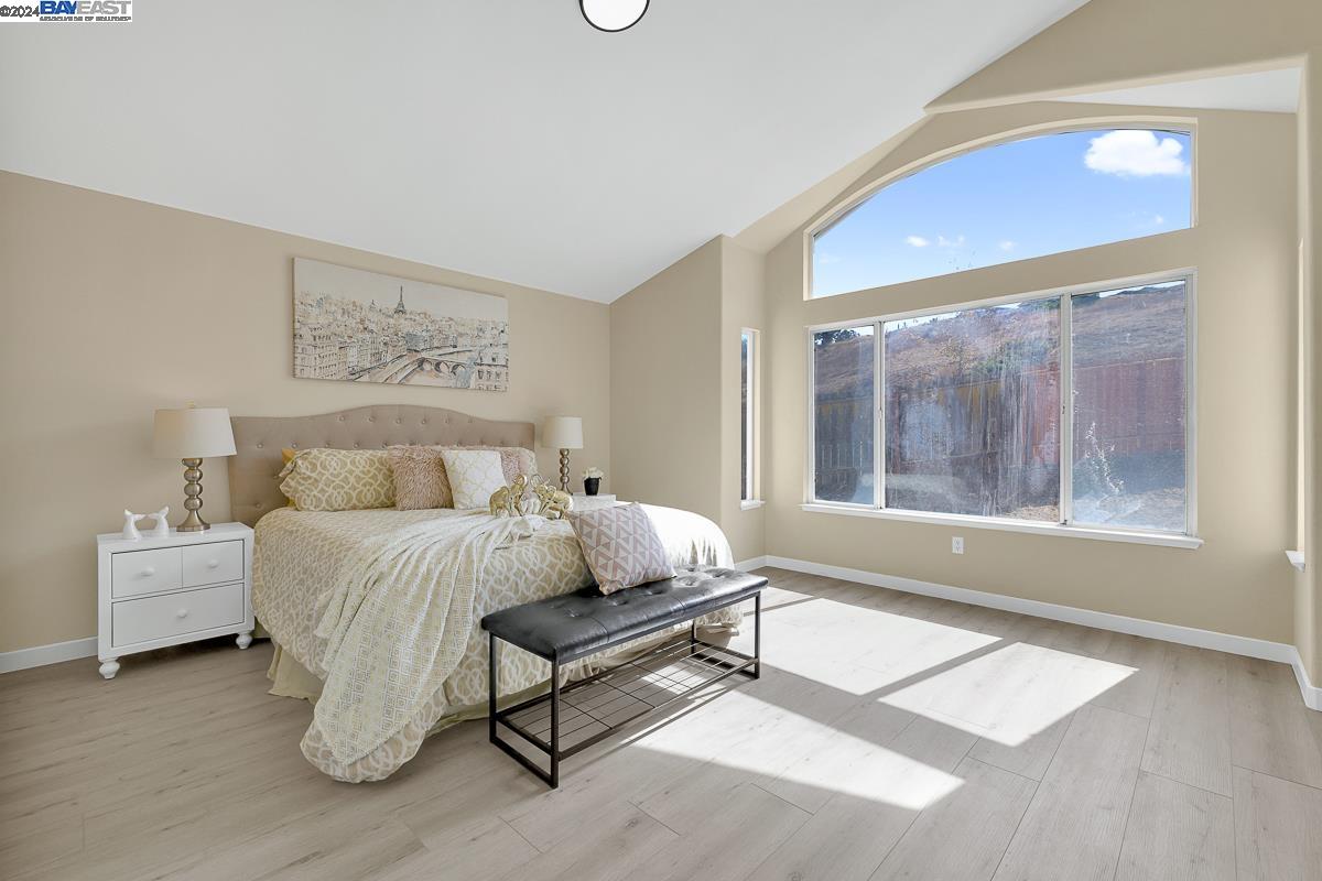 115 Matthew Ct