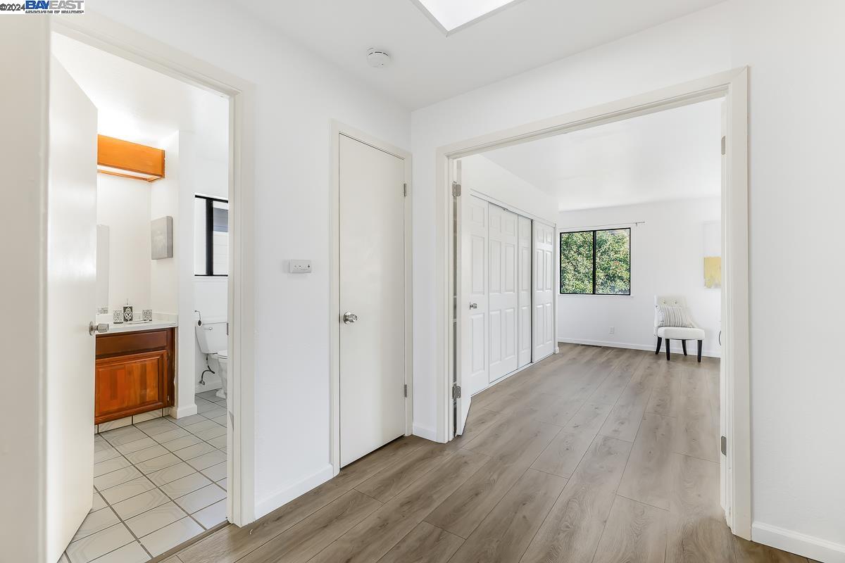 112 Oak Ct