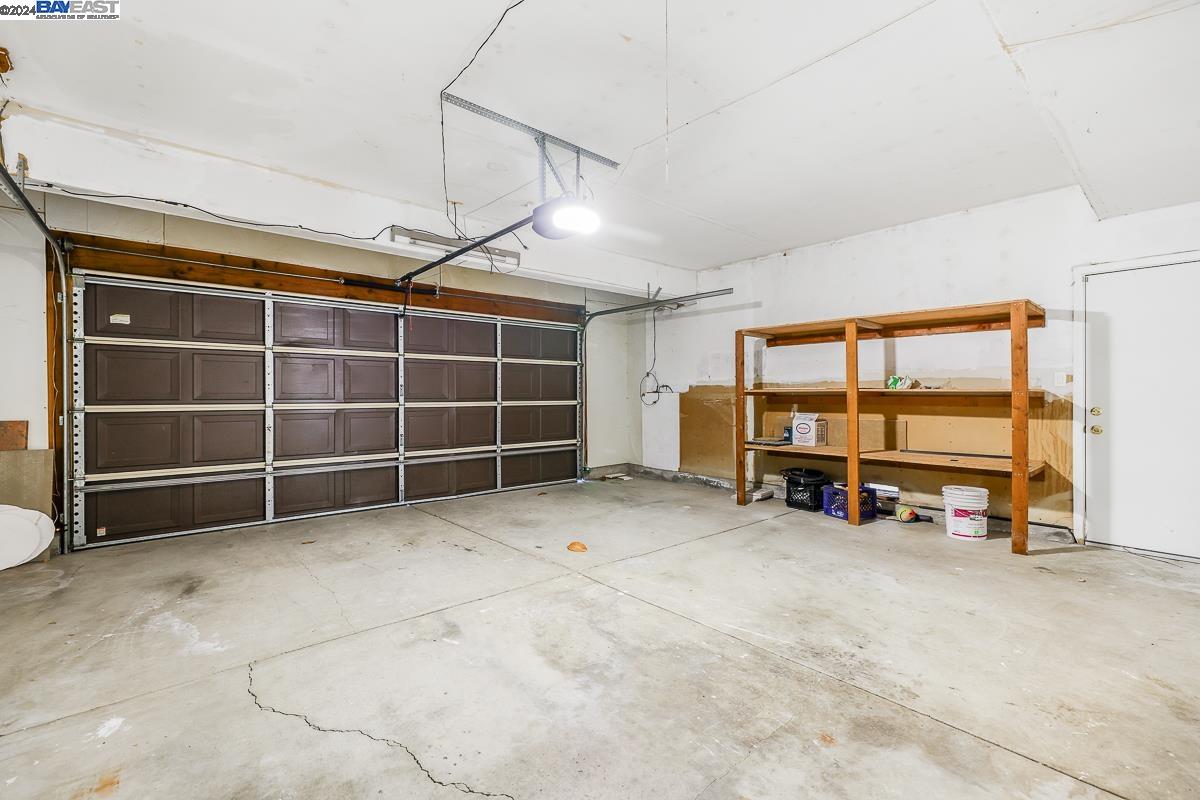 112 Oak Ct