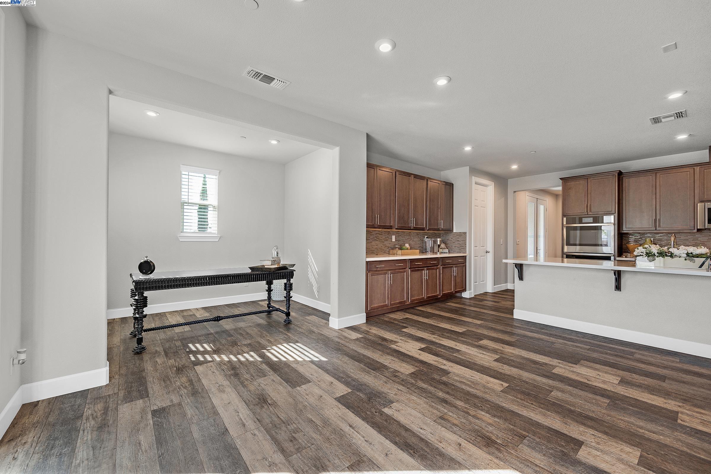 780 Chimes St.