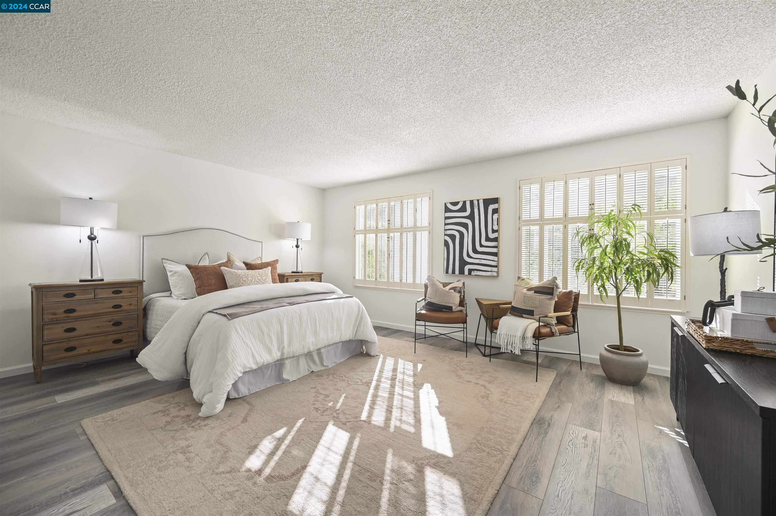 3120 Ptarmigan Dr # 4 Unit: #4