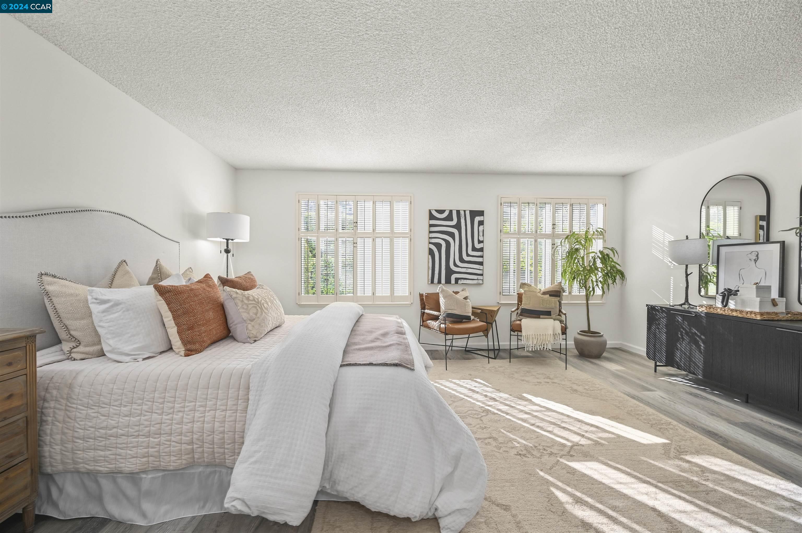 3120 Ptarmigan Dr # 4 Unit: #4