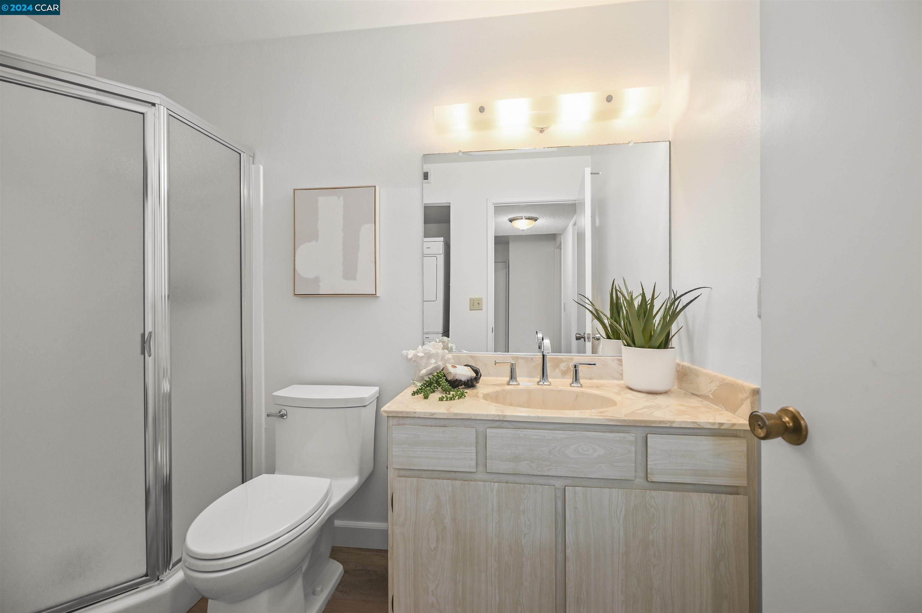 3120 Ptarmigan Dr # 4 Unit: #4