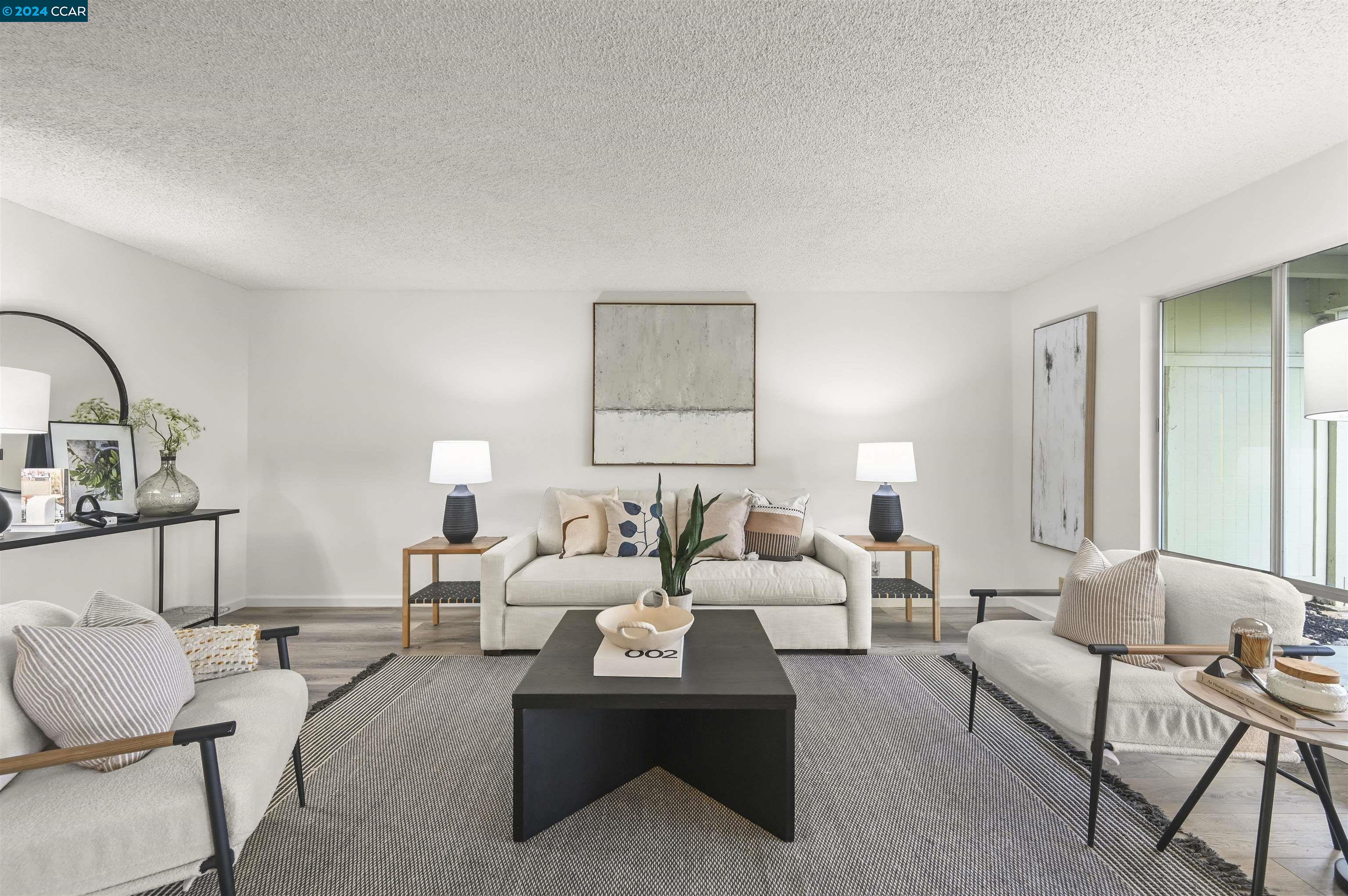 3120 Ptarmigan Dr # 4 Unit: #4