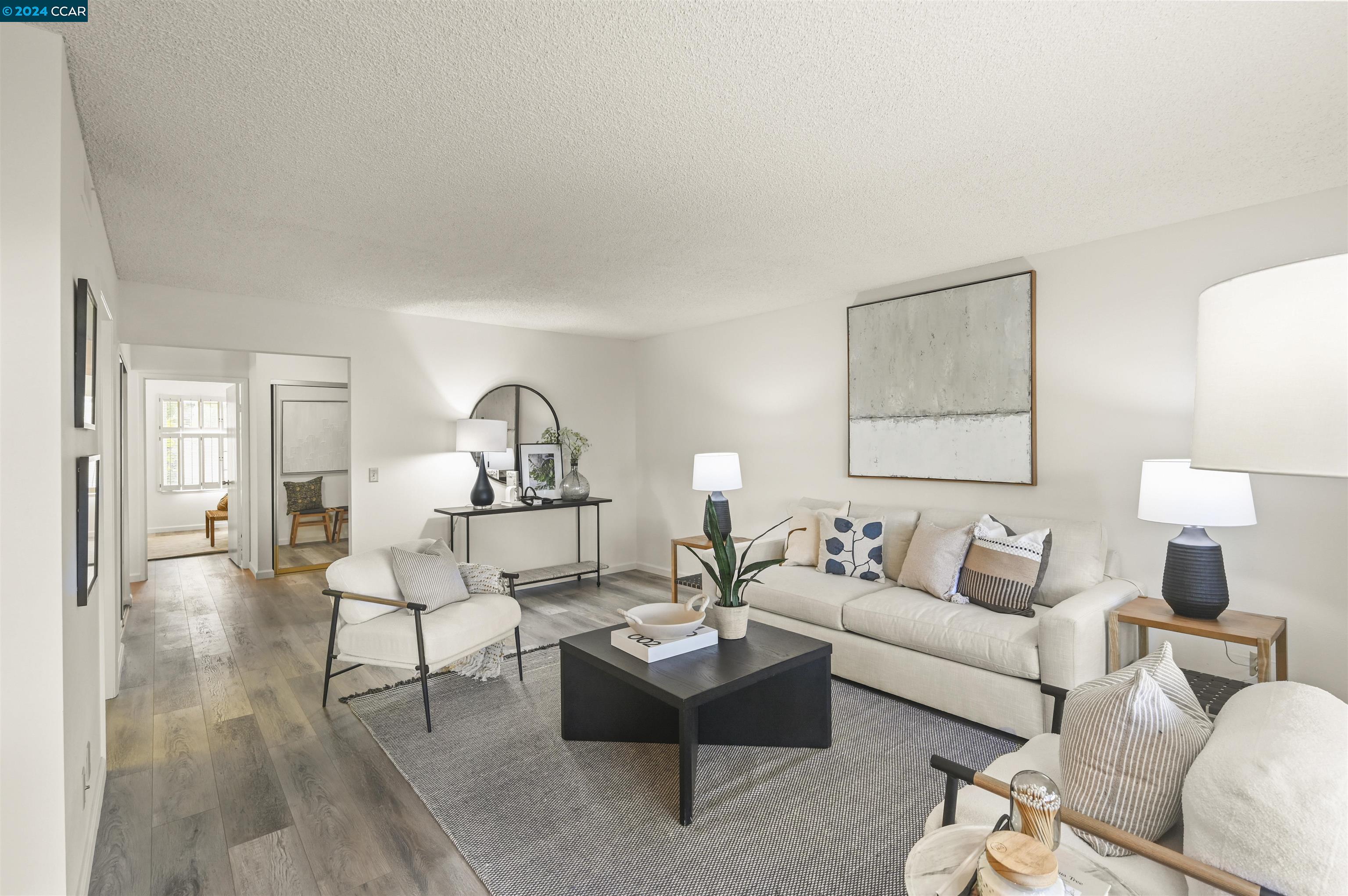 3120 Ptarmigan Dr # 4 Unit: #4
