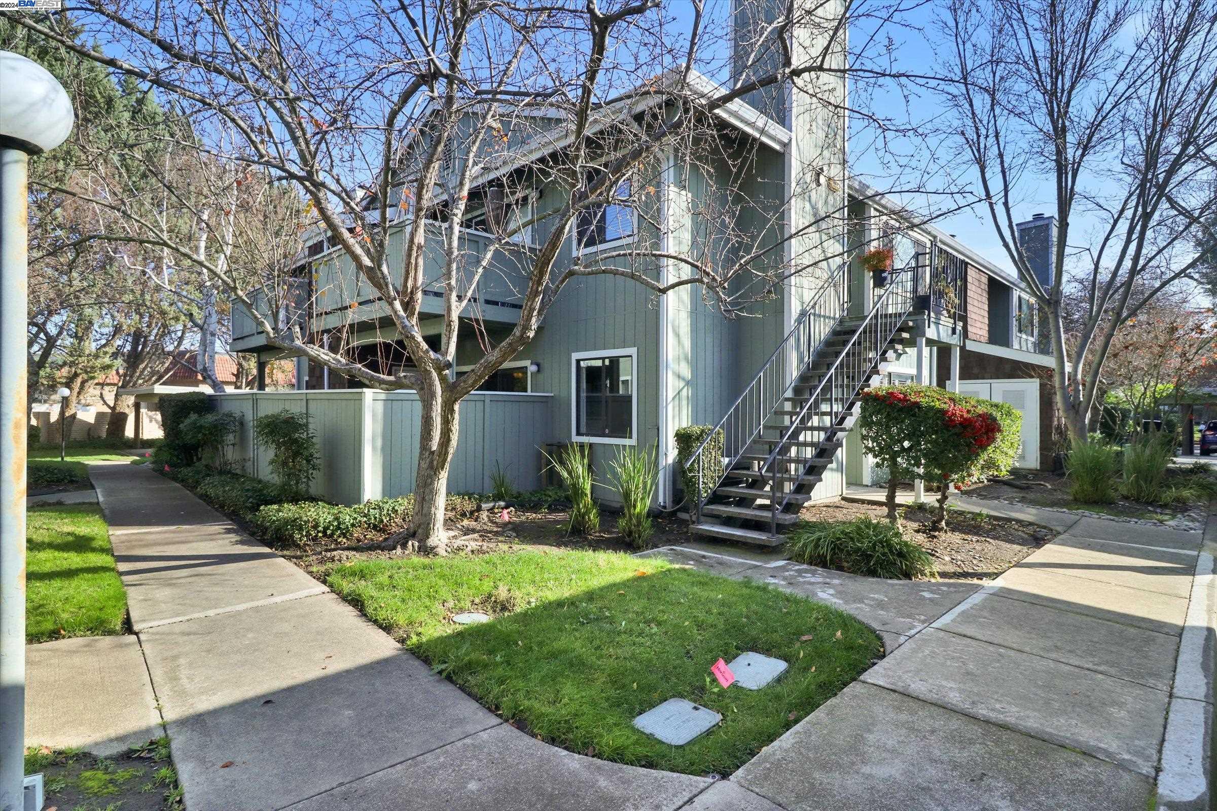 109 Compton Cir # D