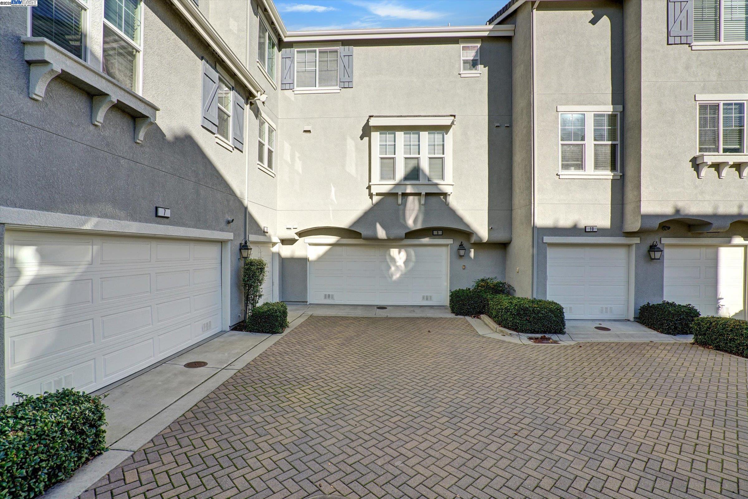 140 Selby Ln # 9