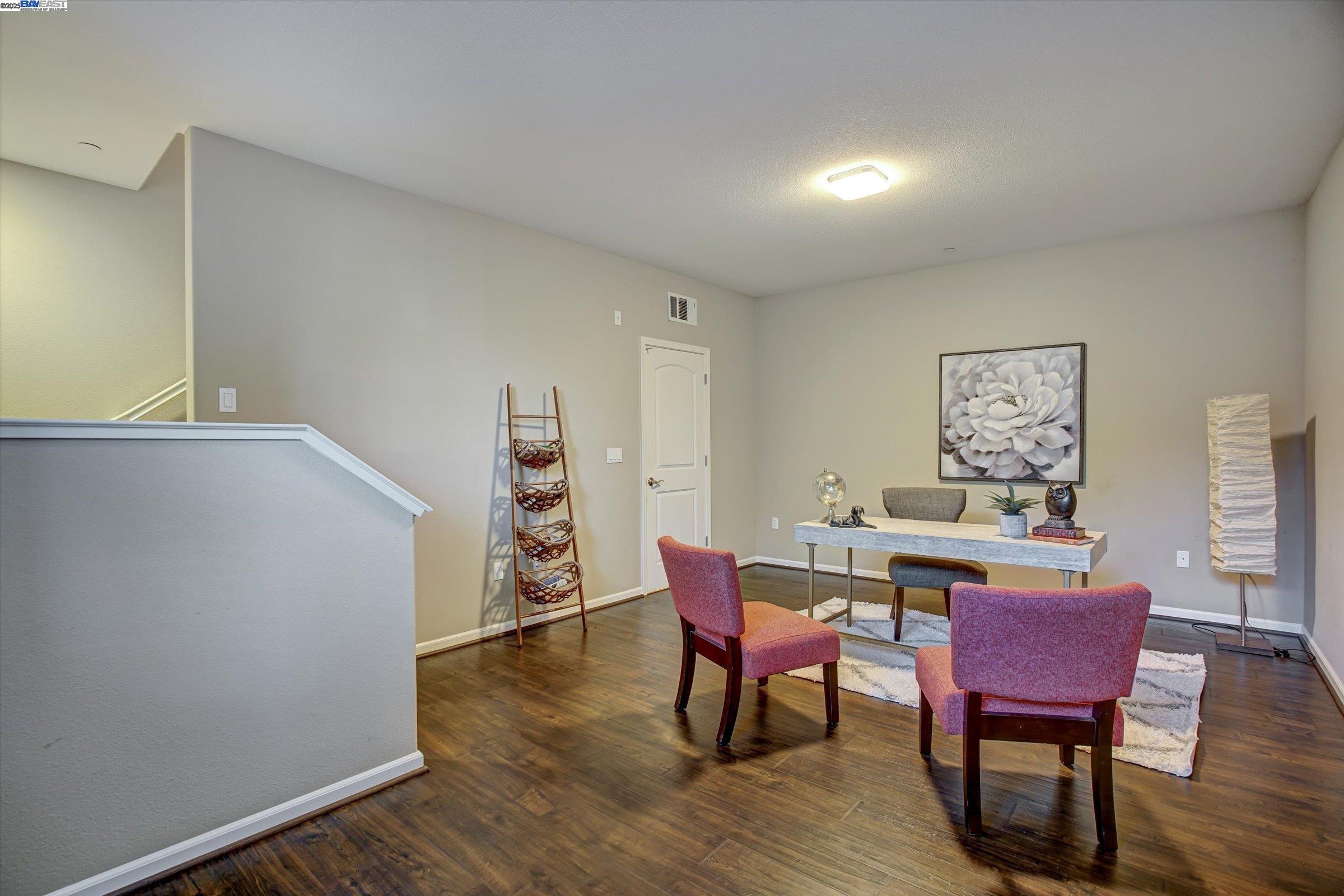 140 Selby Ln # 9