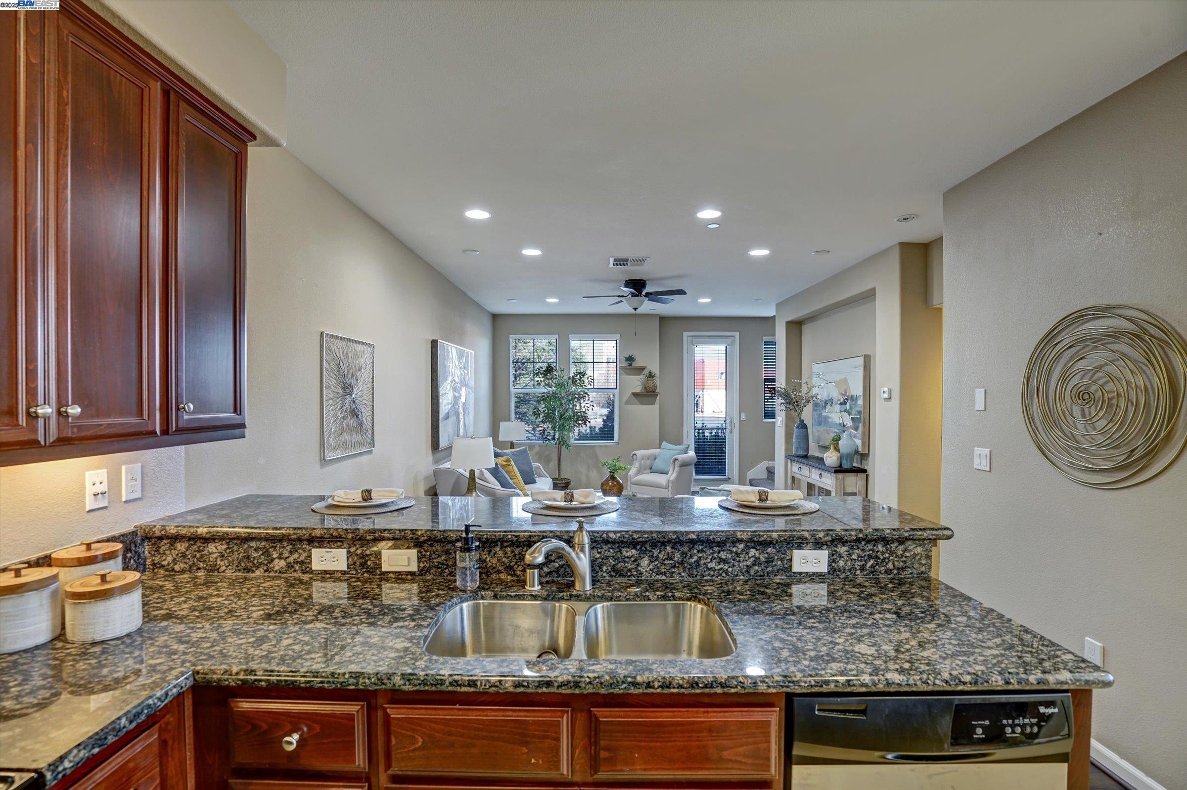 140 Selby Ln # 9