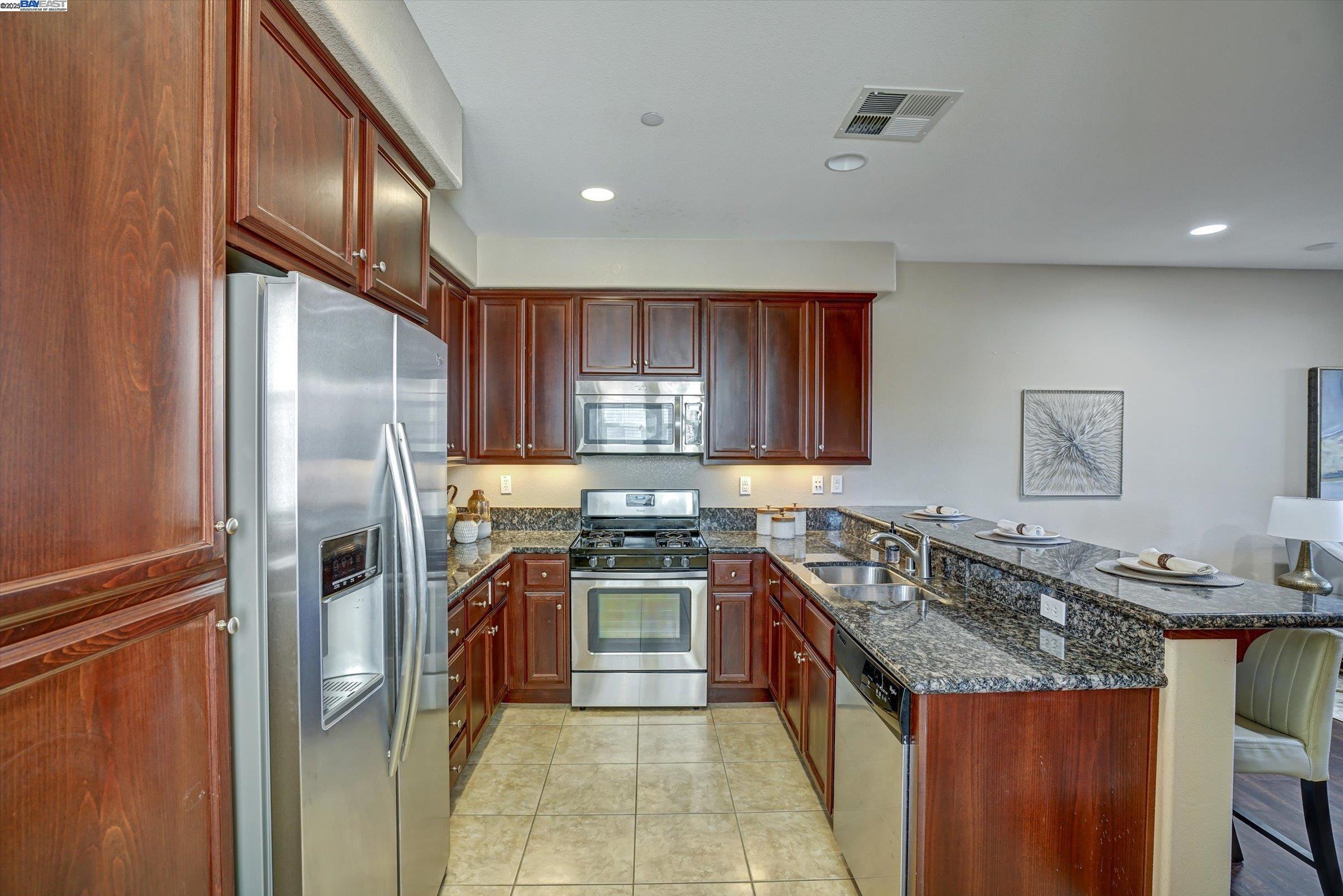 140 Selby Ln # 9