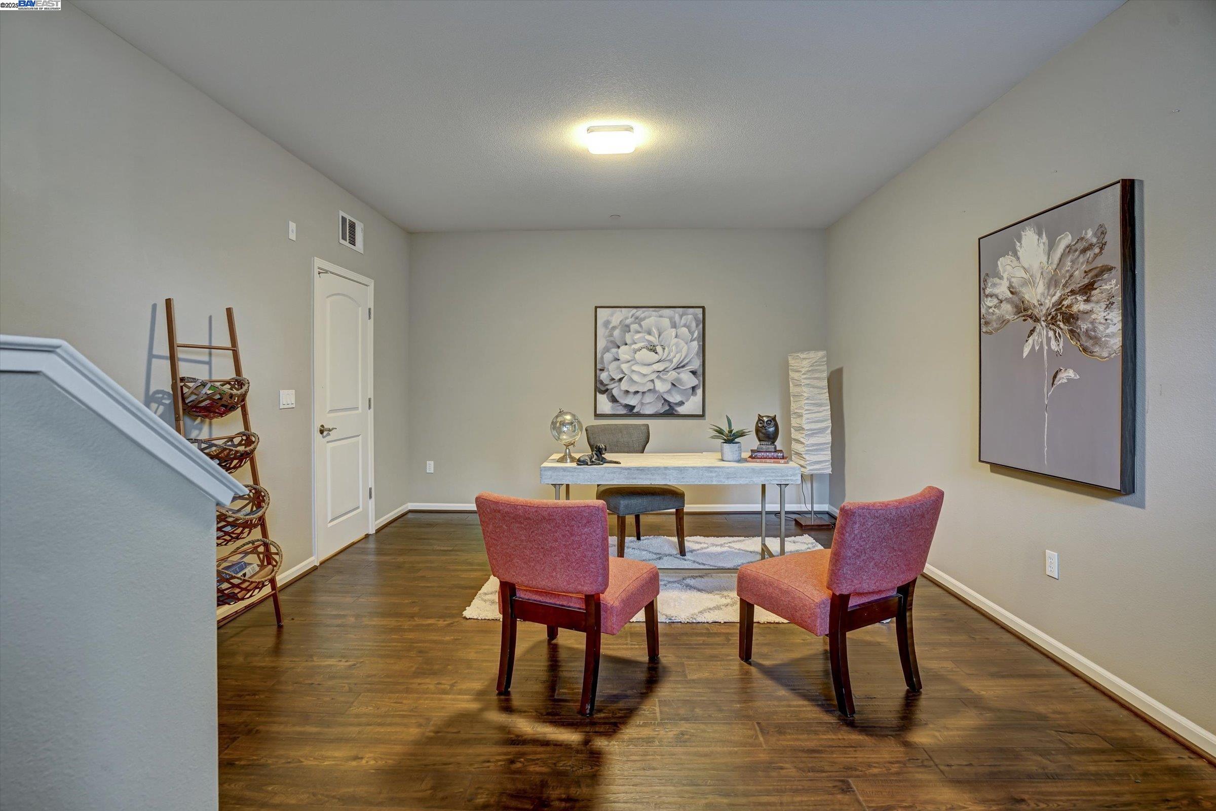 140 Selby Ln # 9