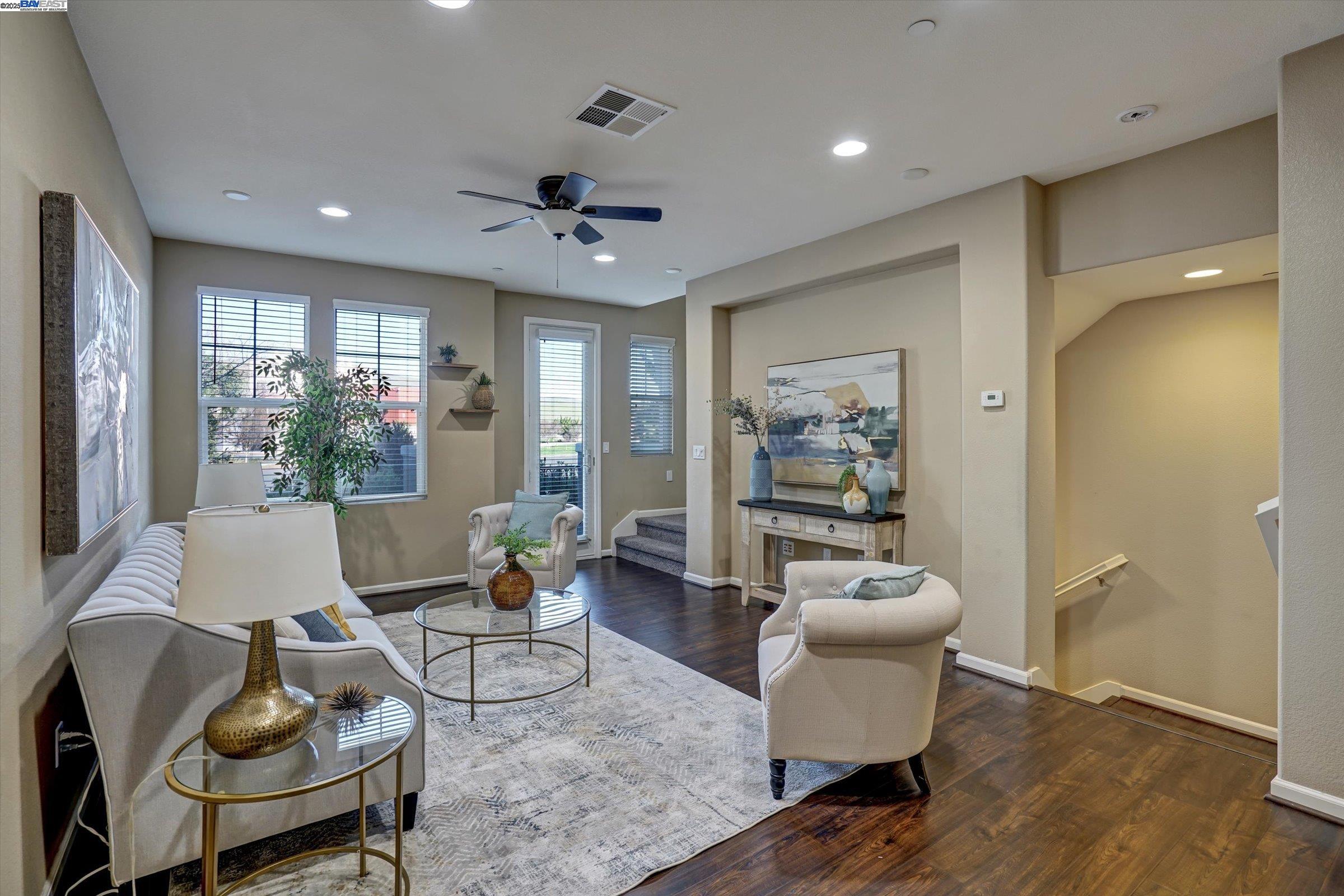 140 Selby Ln # 9