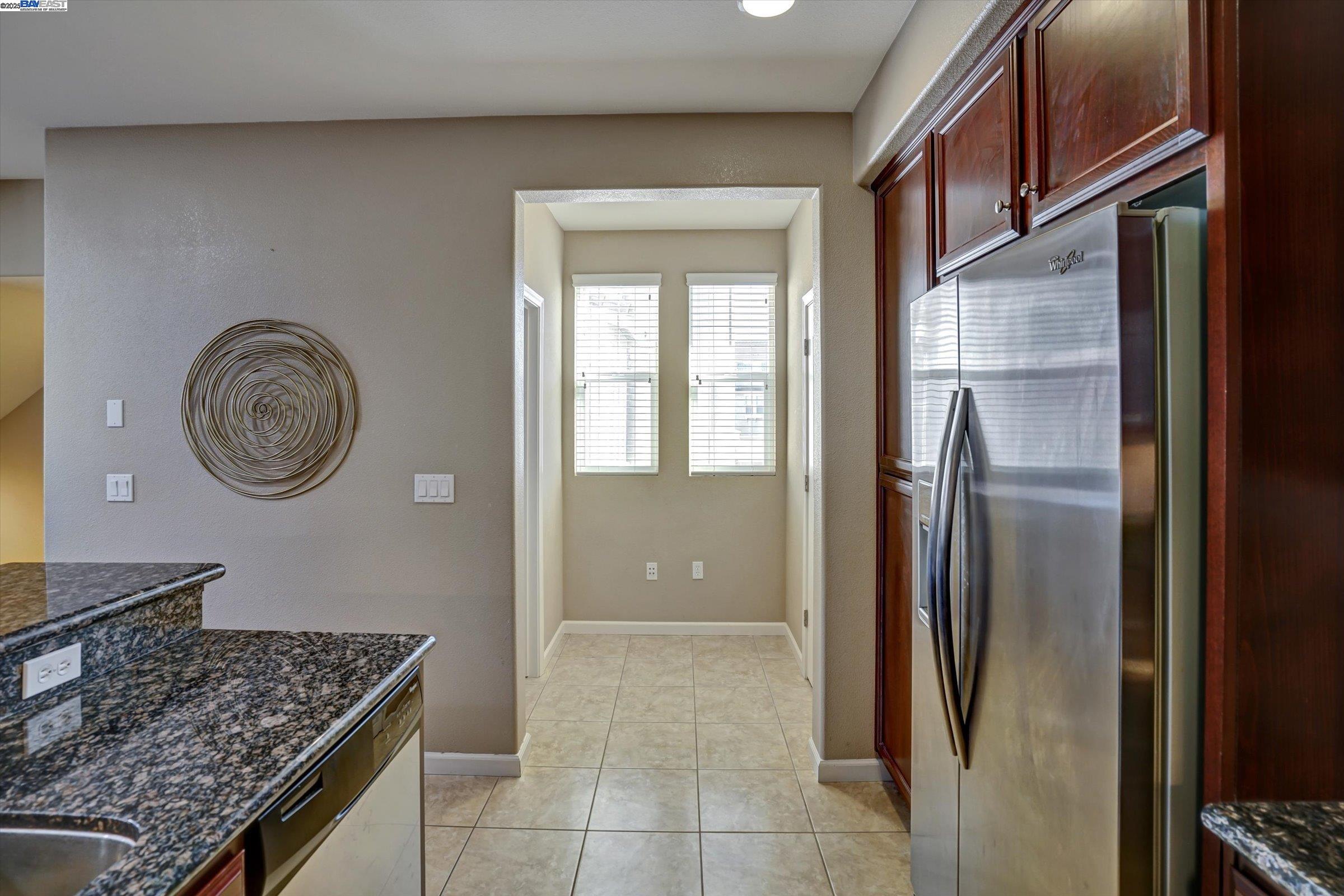 140 Selby Ln # 9
