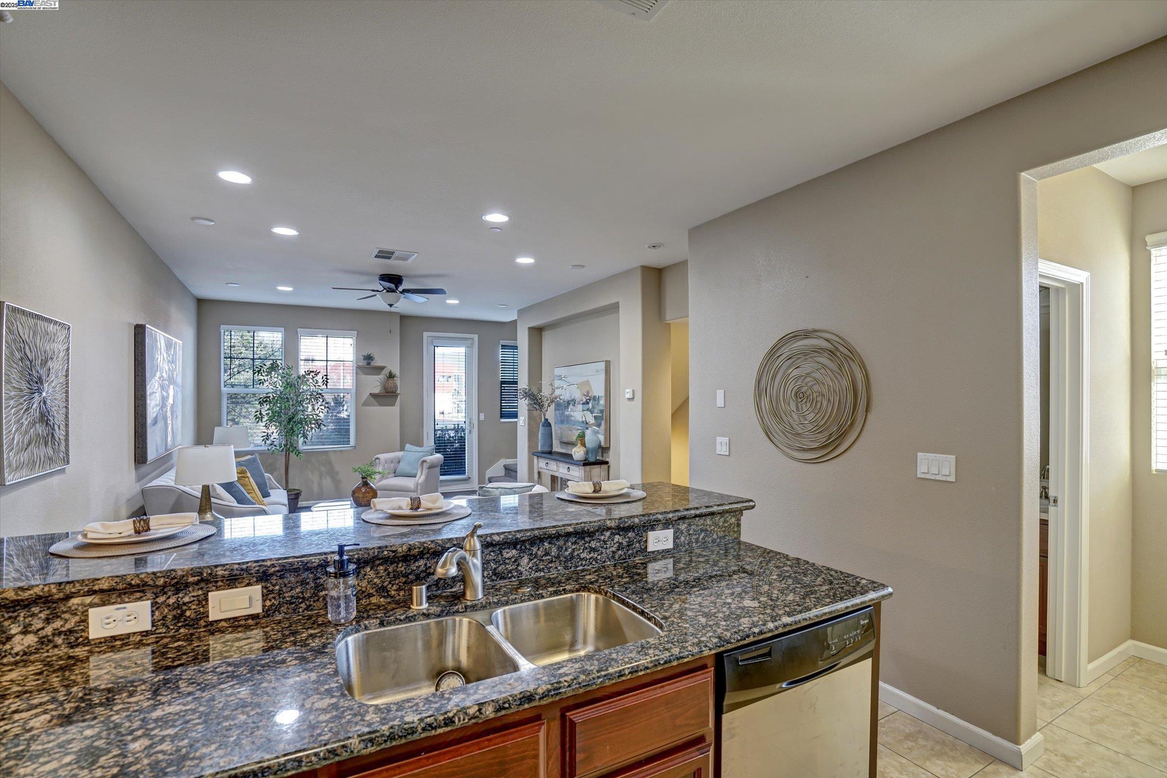 140 Selby Ln # 9