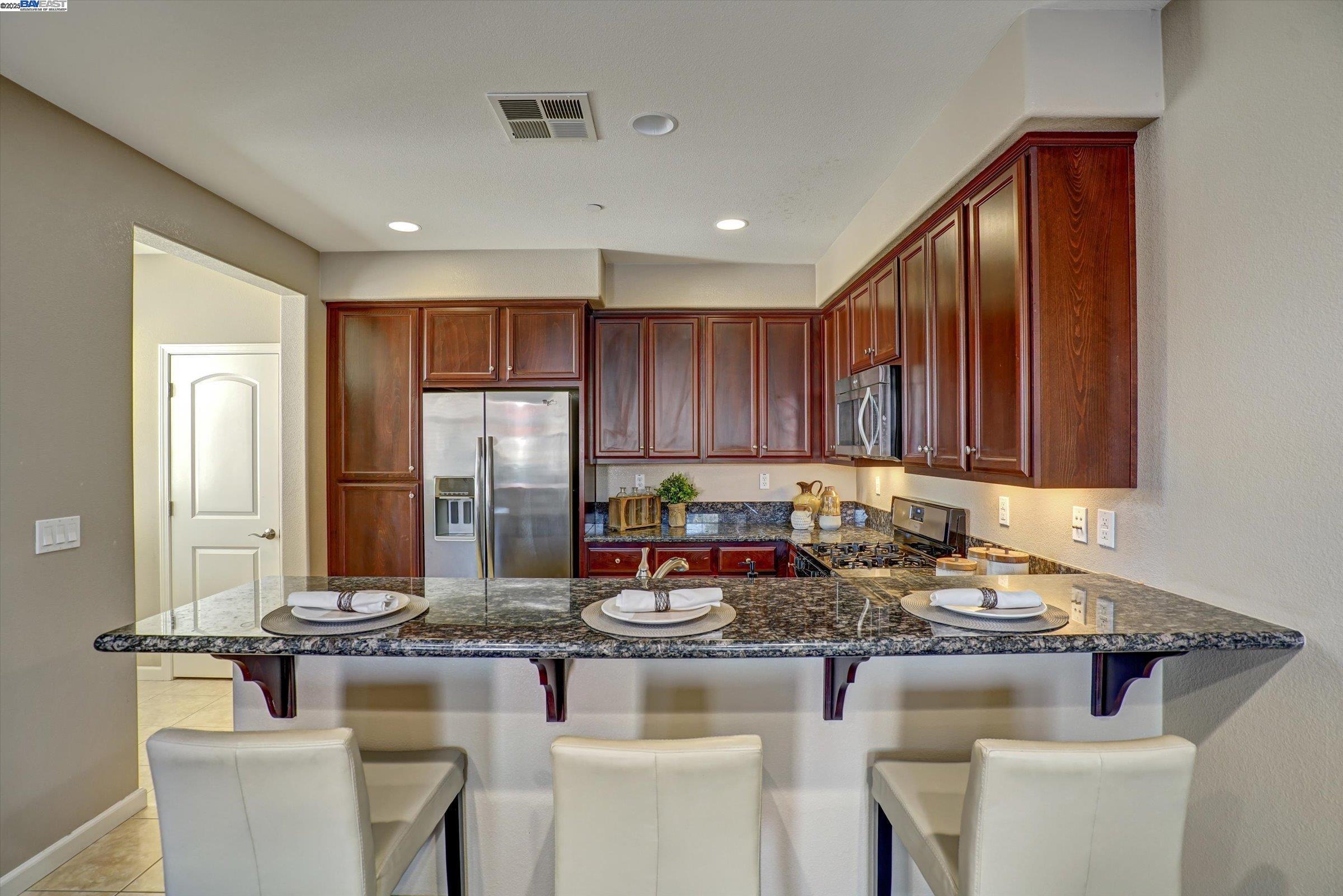 140 Selby Ln # 9