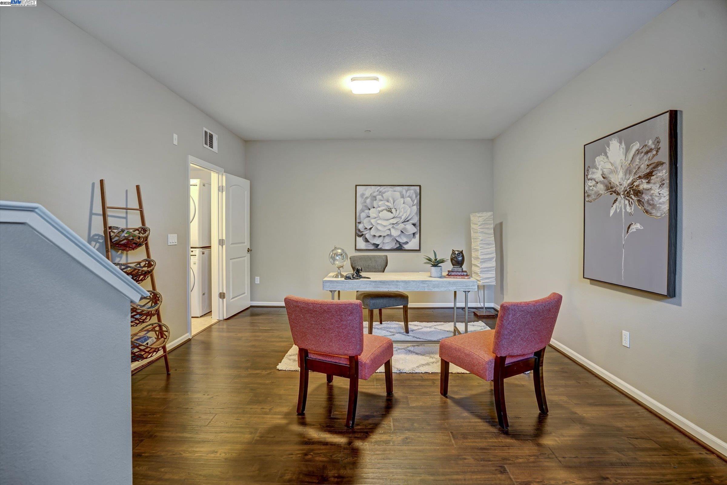 140 Selby Ln # 9