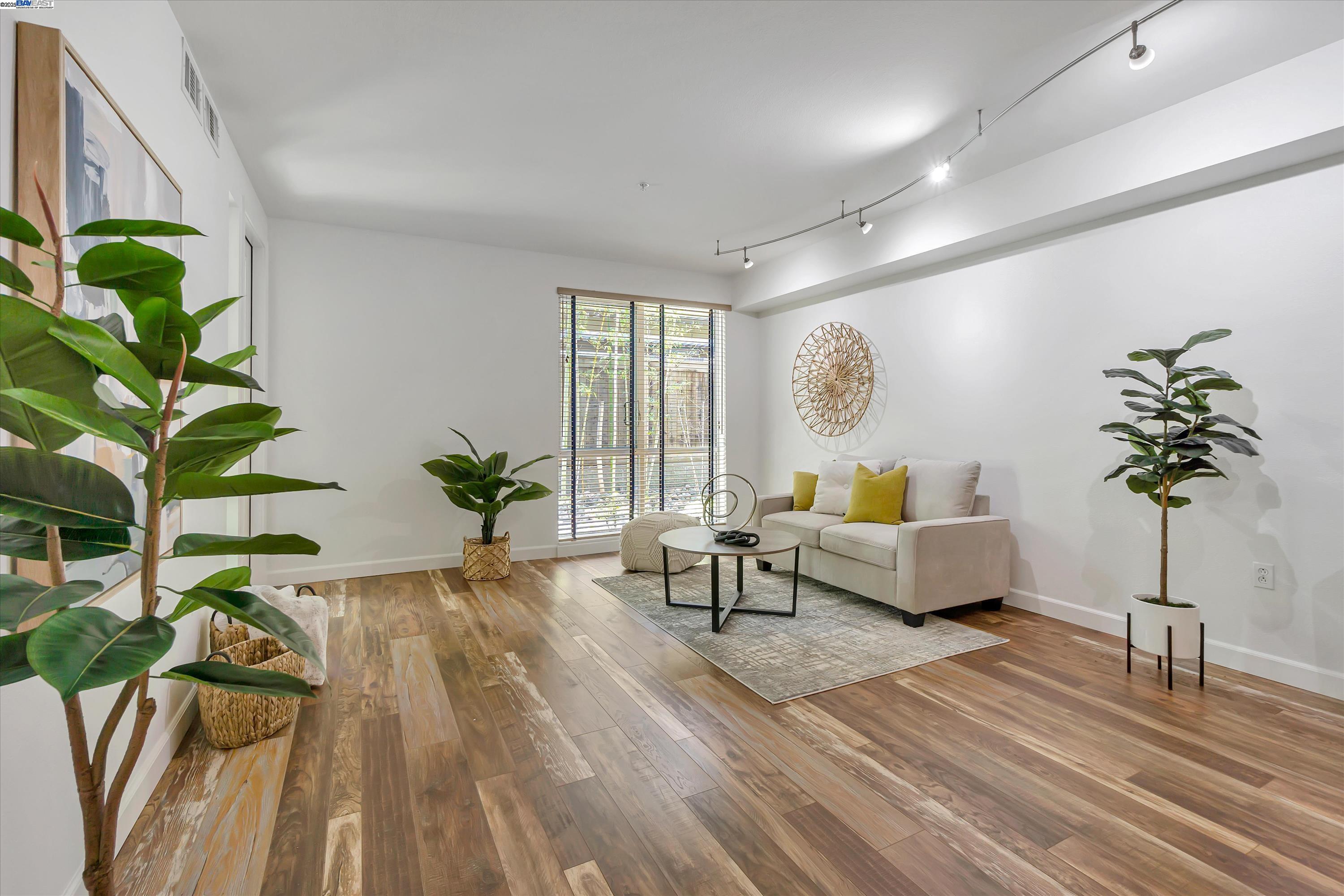 1655 N California Blvd # 134