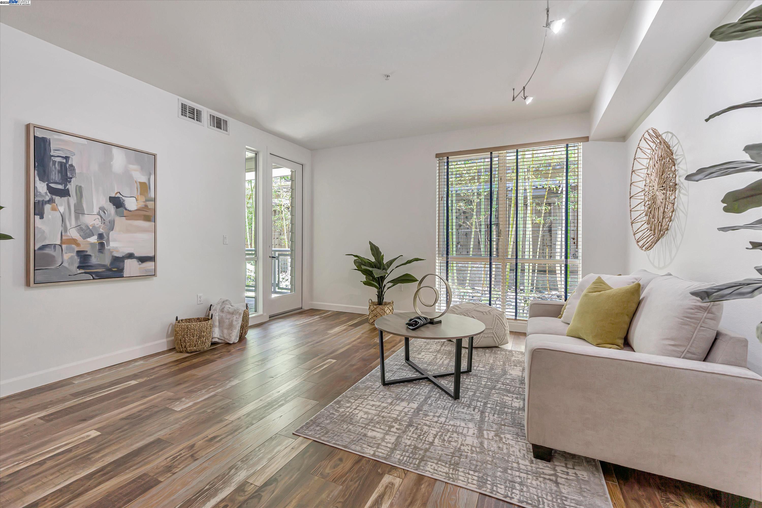 1655 N California Blvd # 134