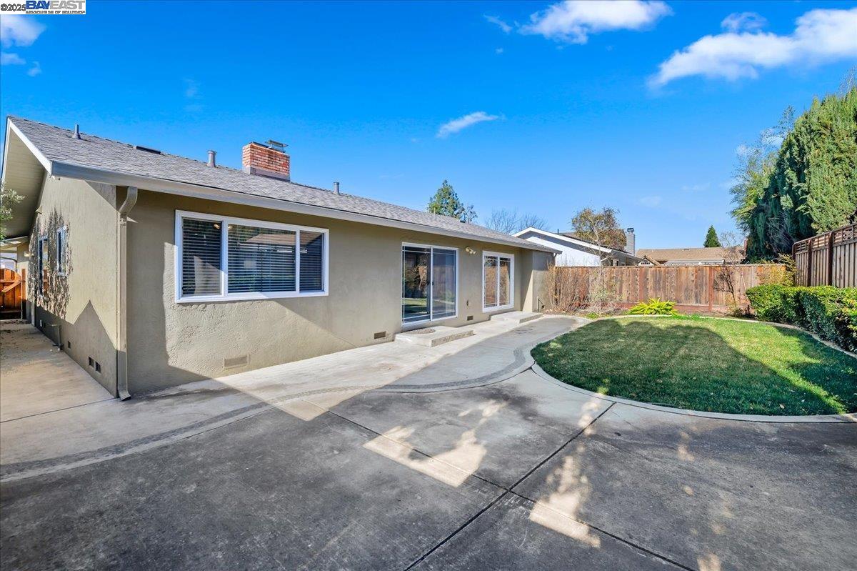 1444 El Padro Dr