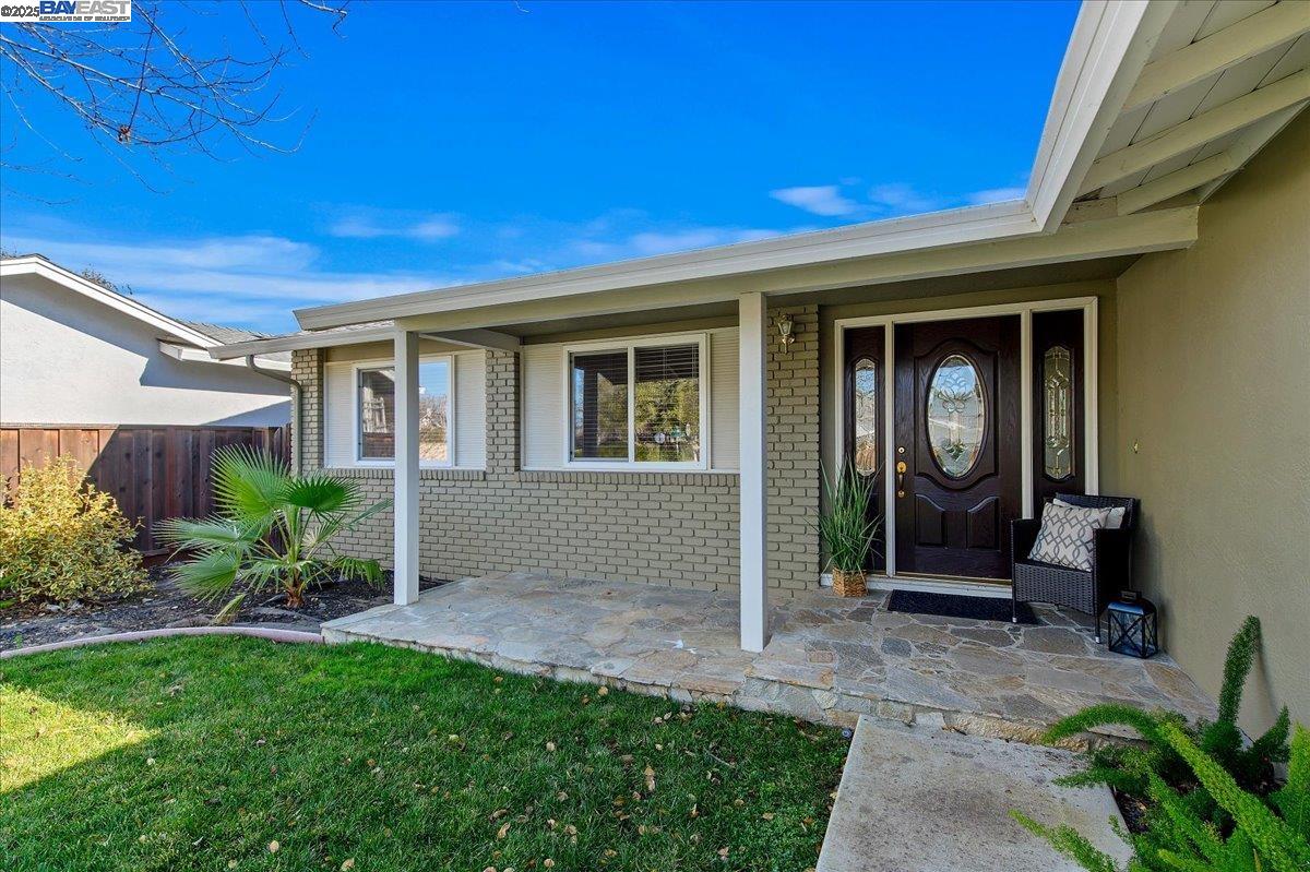 1444 El Padro Dr