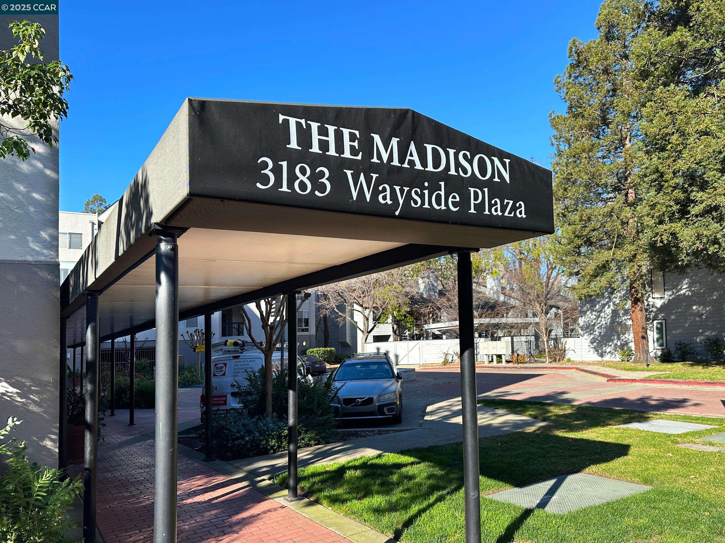 3183 Wayside Plz # 102