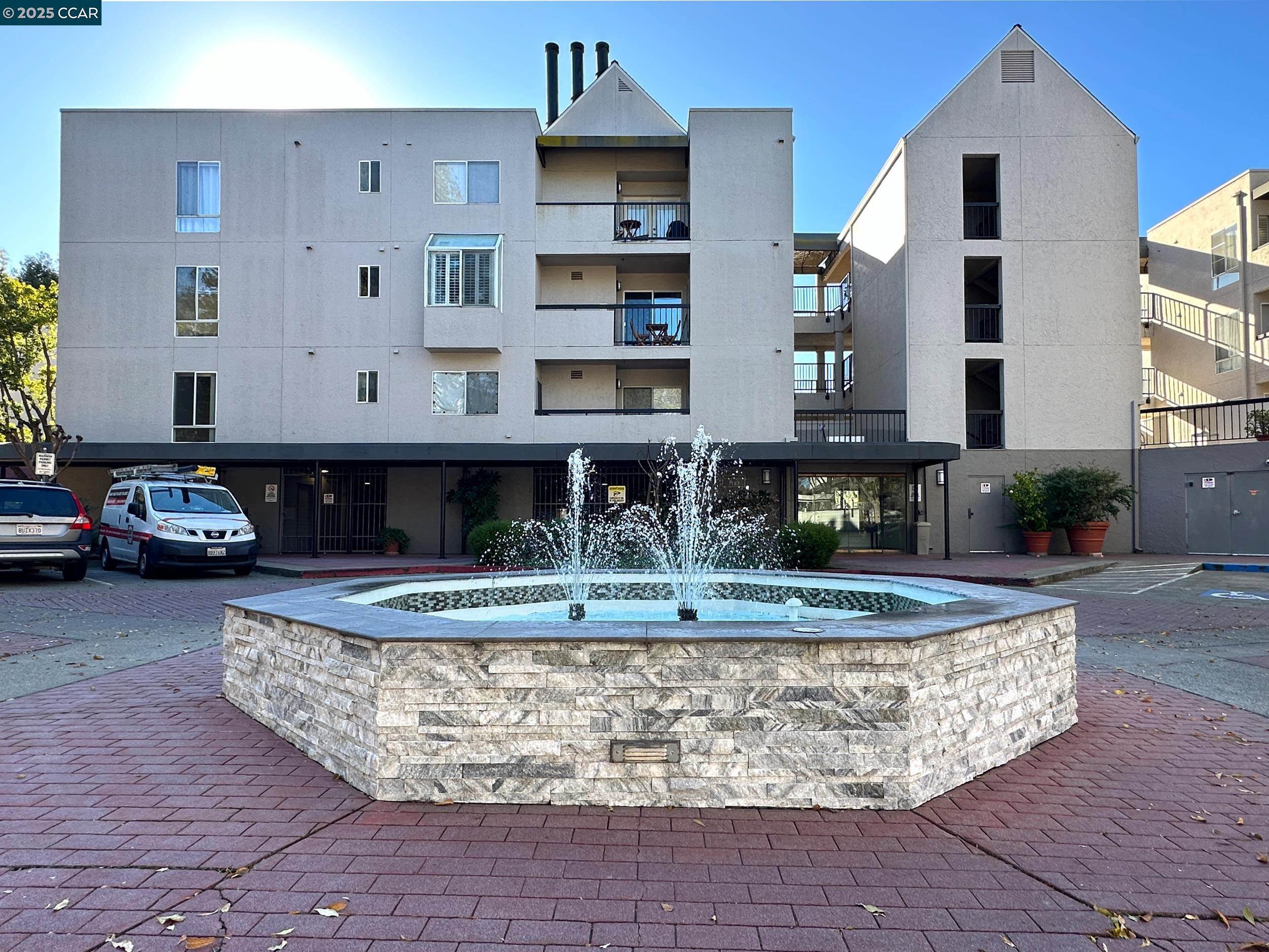 3183 Wayside Plz # 102