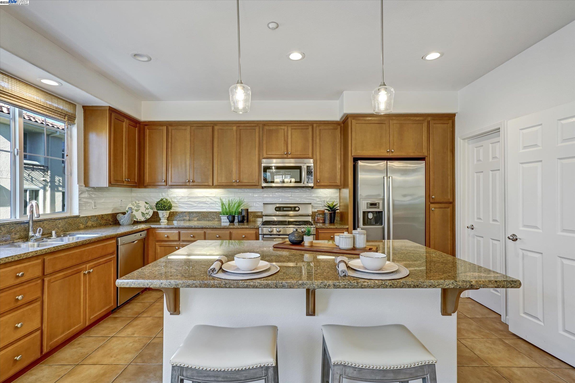 2866 Alnwick Ave # 4