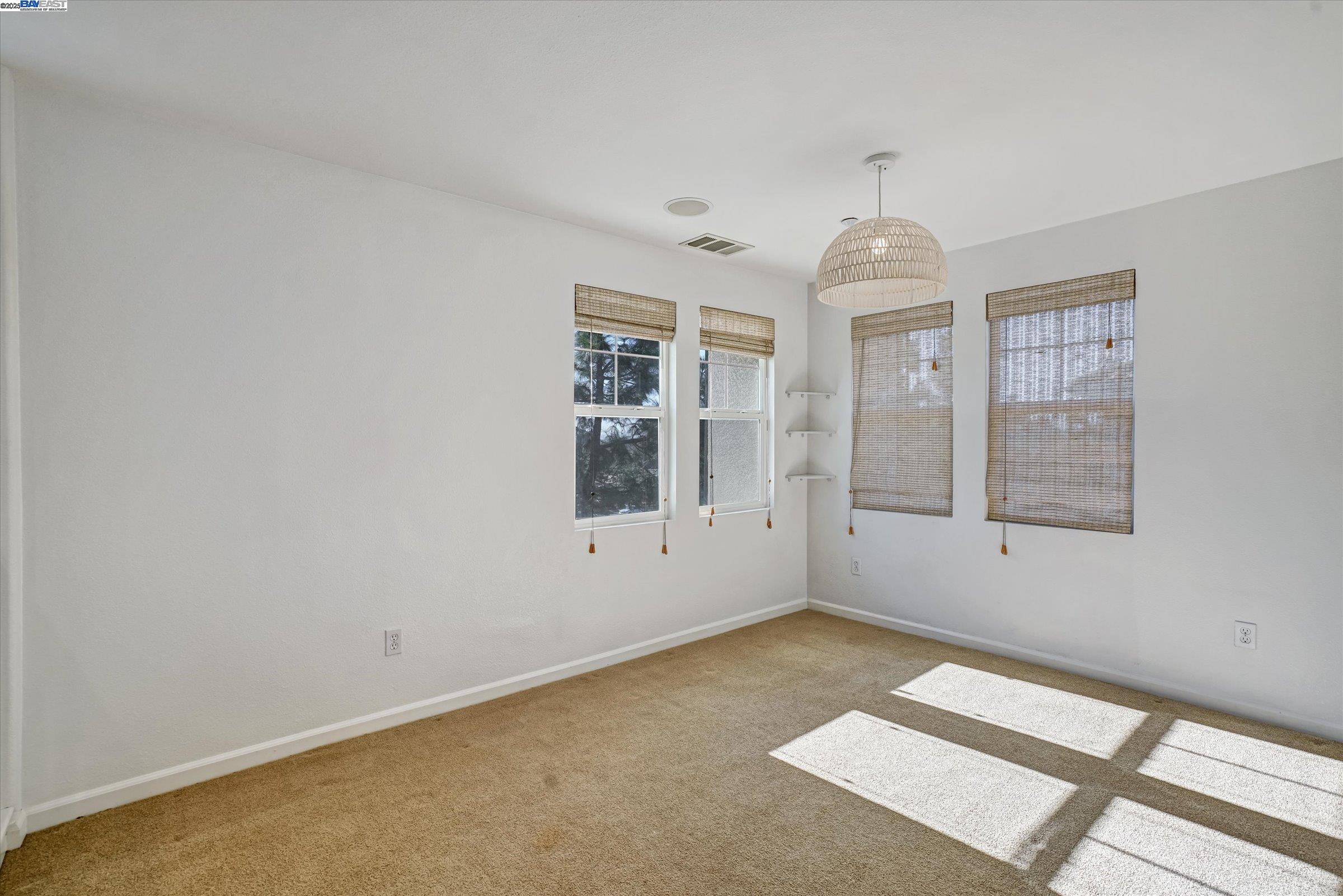 2866 Alnwick Ave # 4