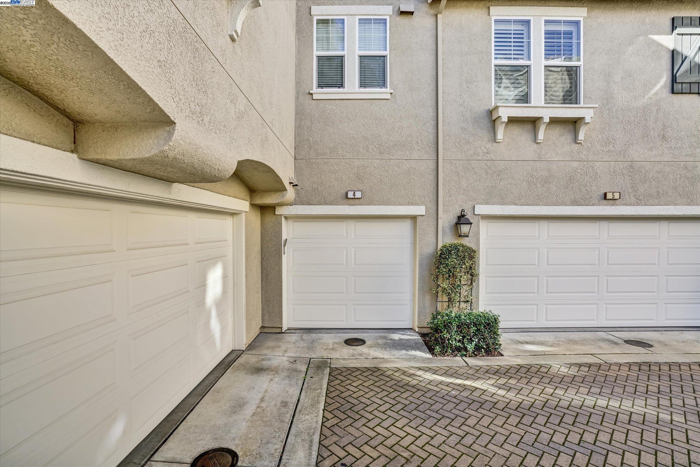 2866 Alnwick Ave # 4