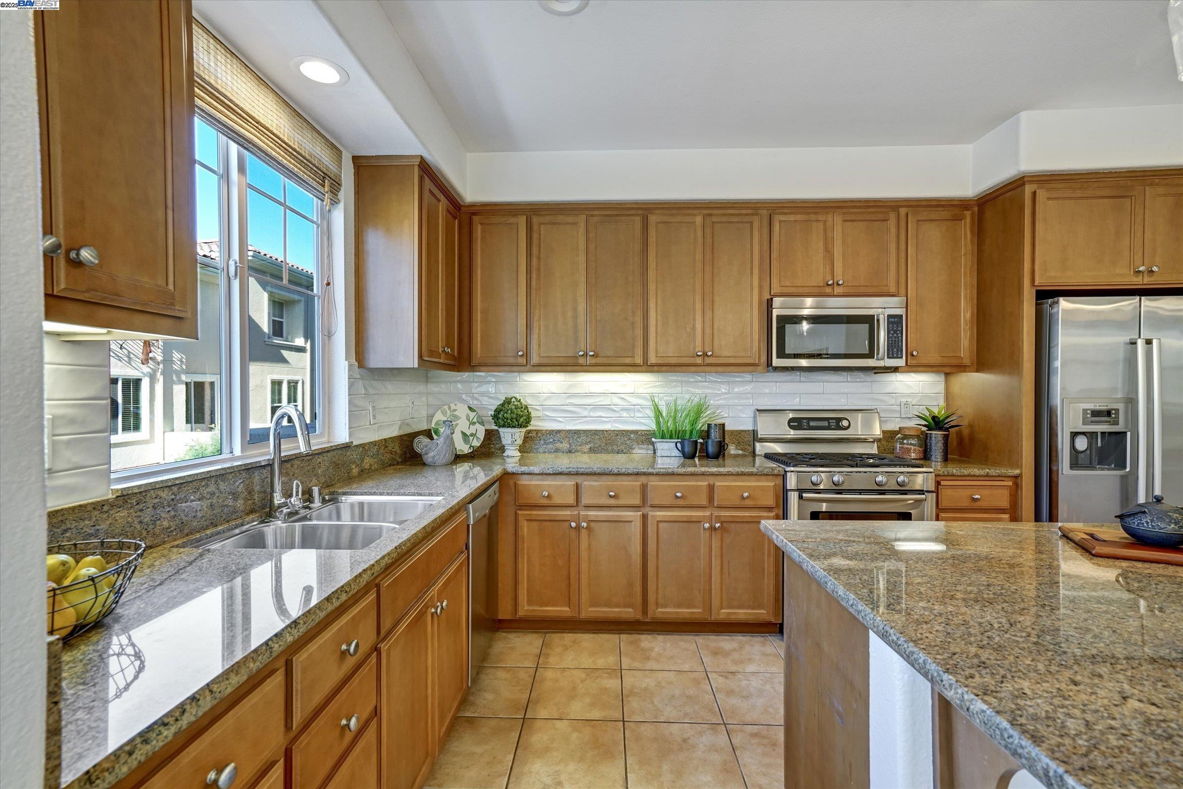 2866 Alnwick Ave # 4