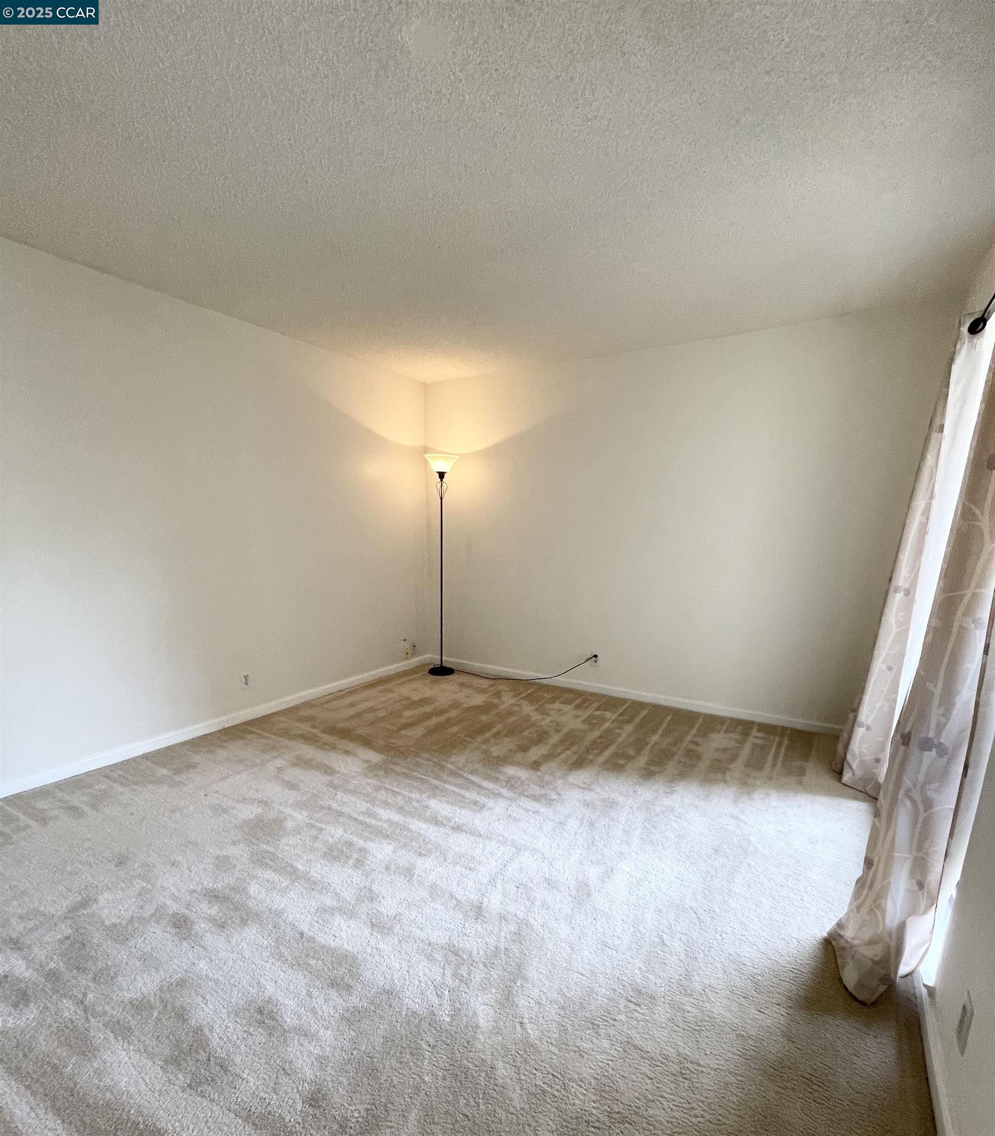 2200 Laguna Cir Unit: E
